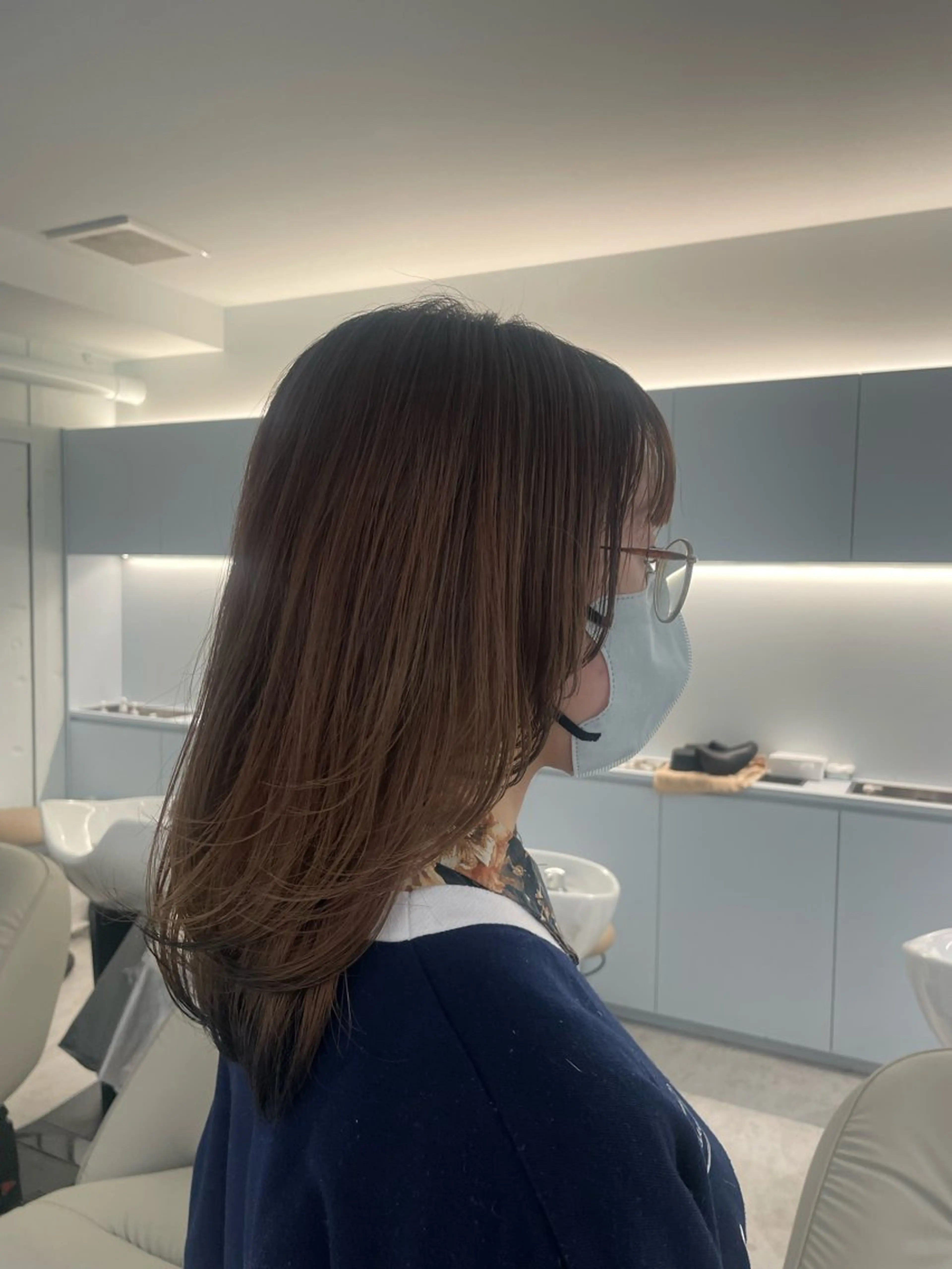 ミディアム レイヤーカット 村上 奈乃果のヘアスタイル