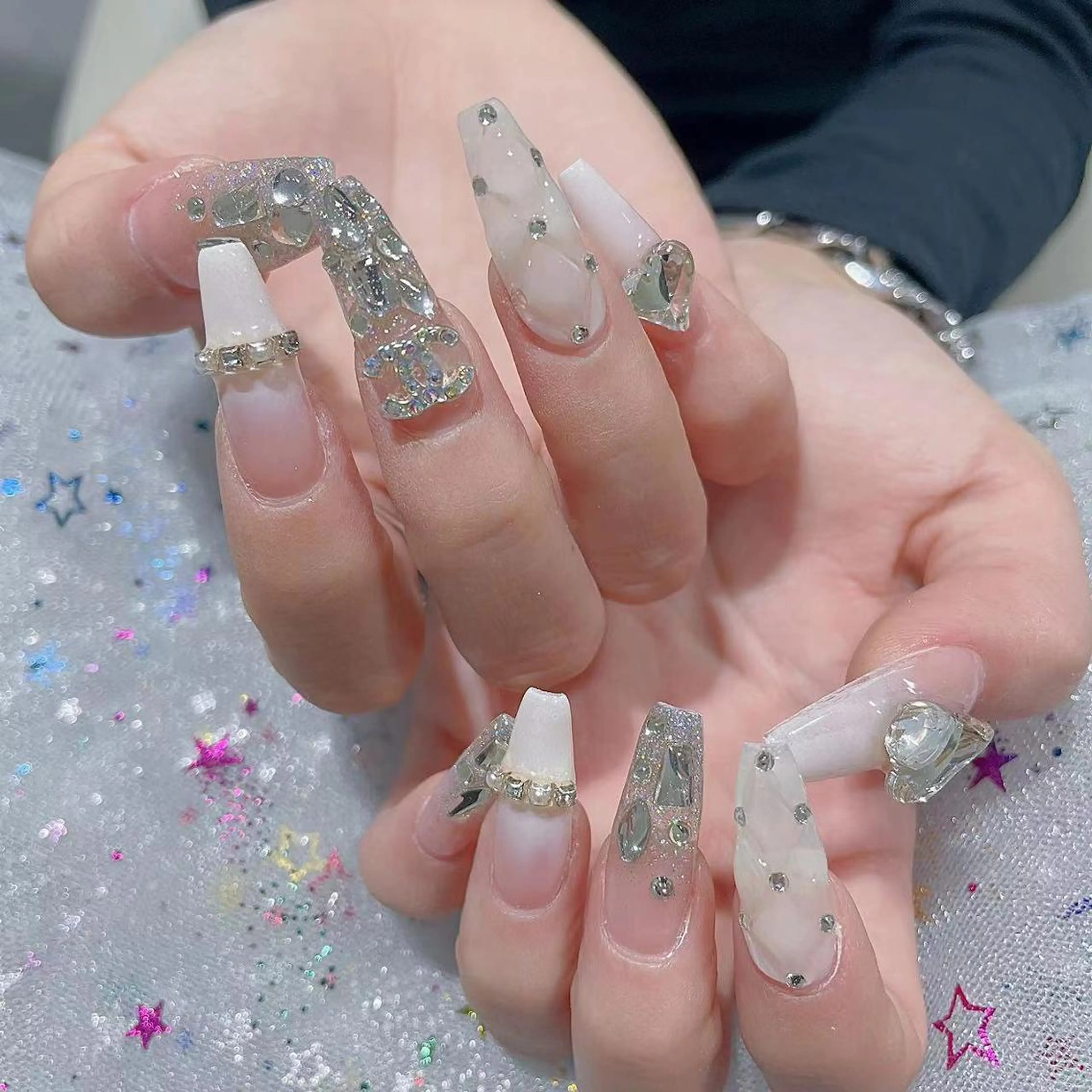 ネイル ハンドネイル Queens ひなのネイルデザイン