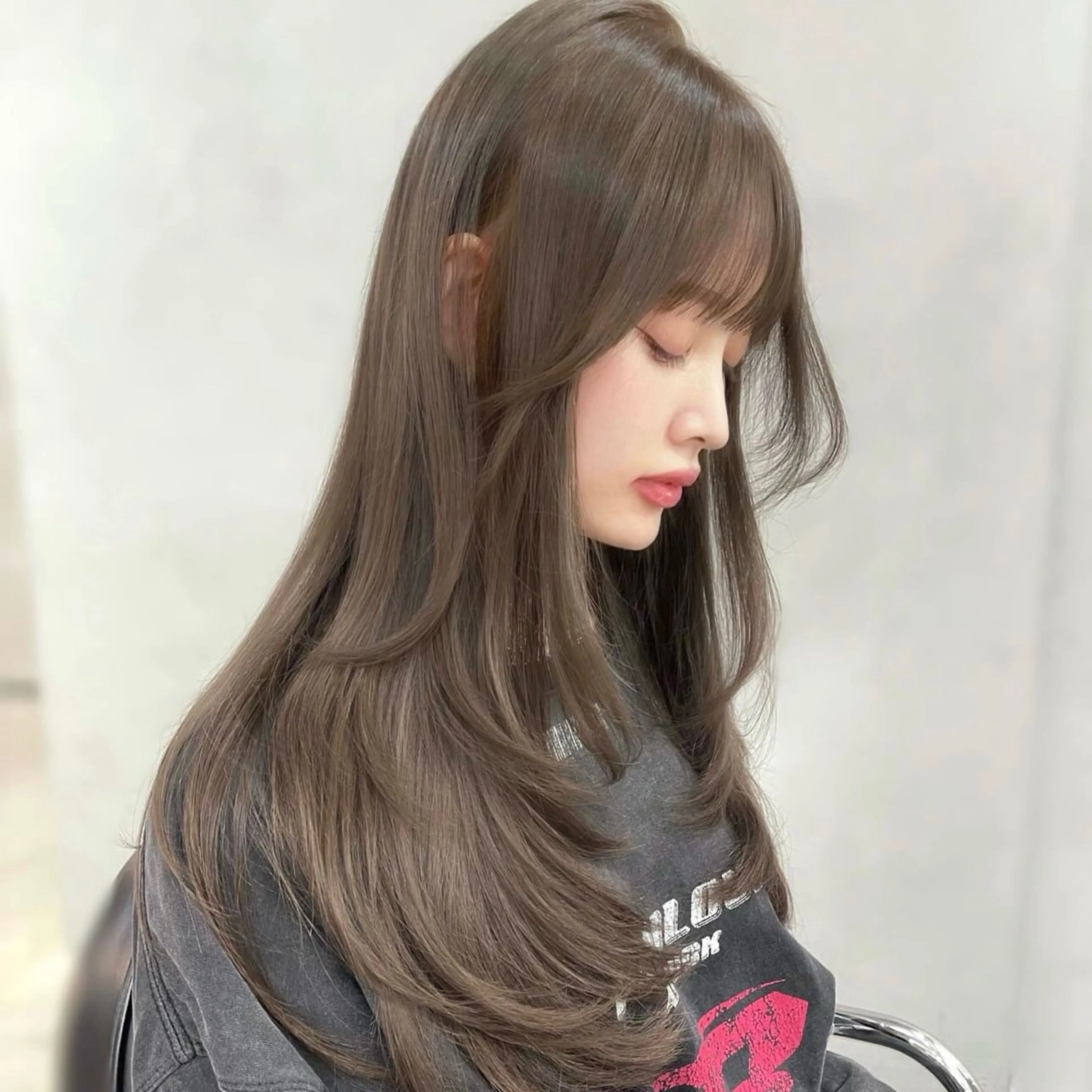 ロング ケアカラー レイヤーカット モテ韓国ヘア/ レイヤー🤍RIKAのヘアスタイル