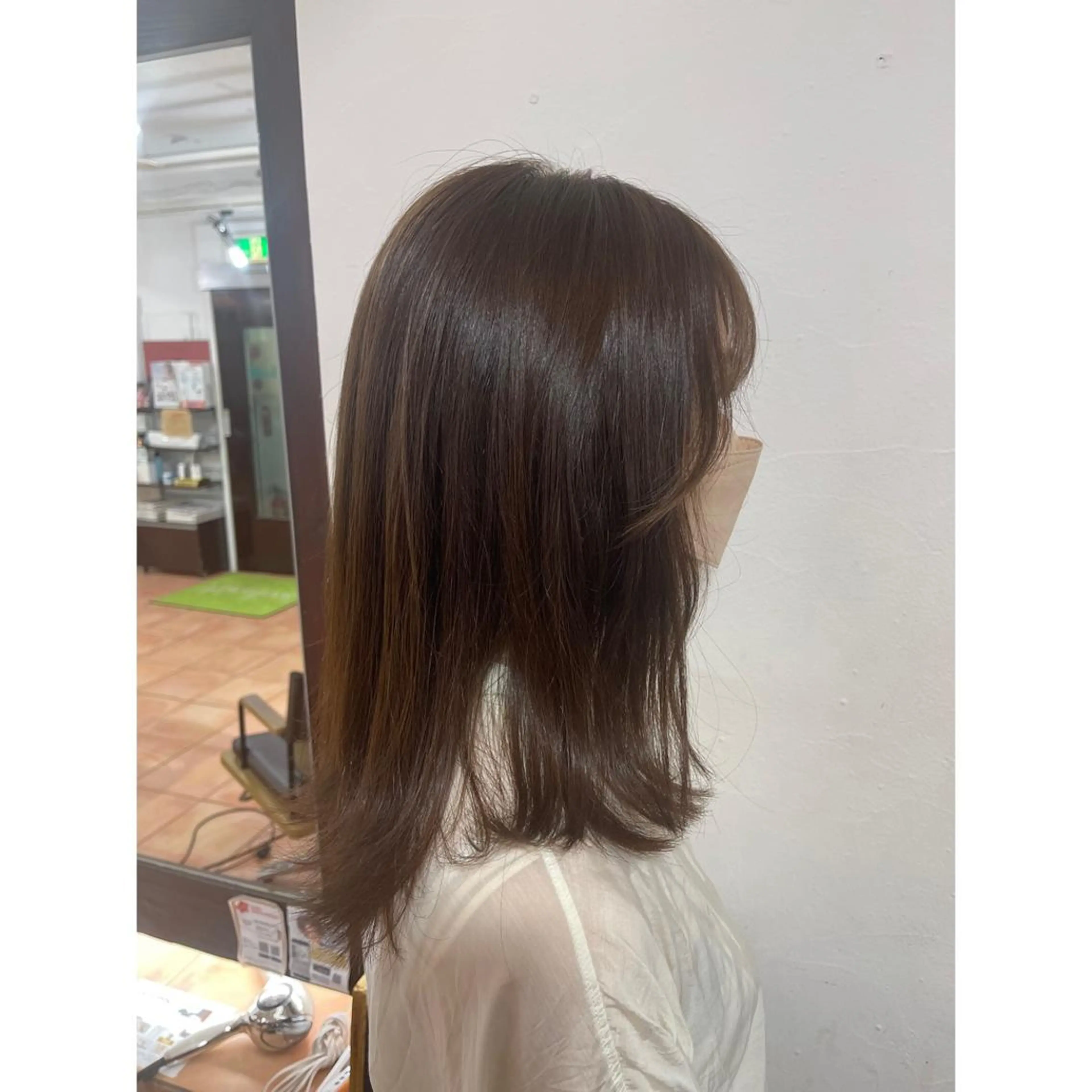 セミロング カラー ヘアアレンジ カット ヘアカラー 🦋エクステ/透明感 カラー🦋宮川莉央のヘアスタイル