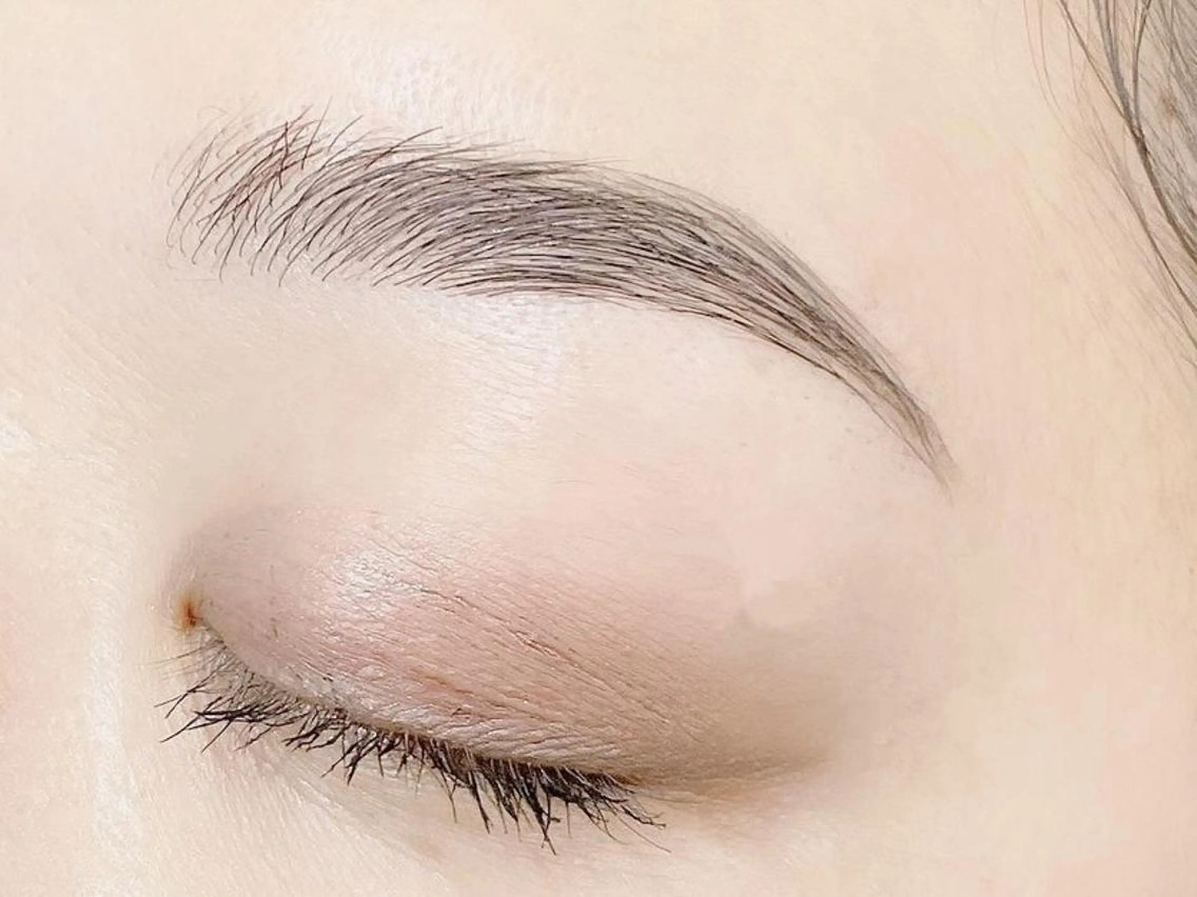 アイブロウ eyelist RYOのマツエク・マツパデザイン