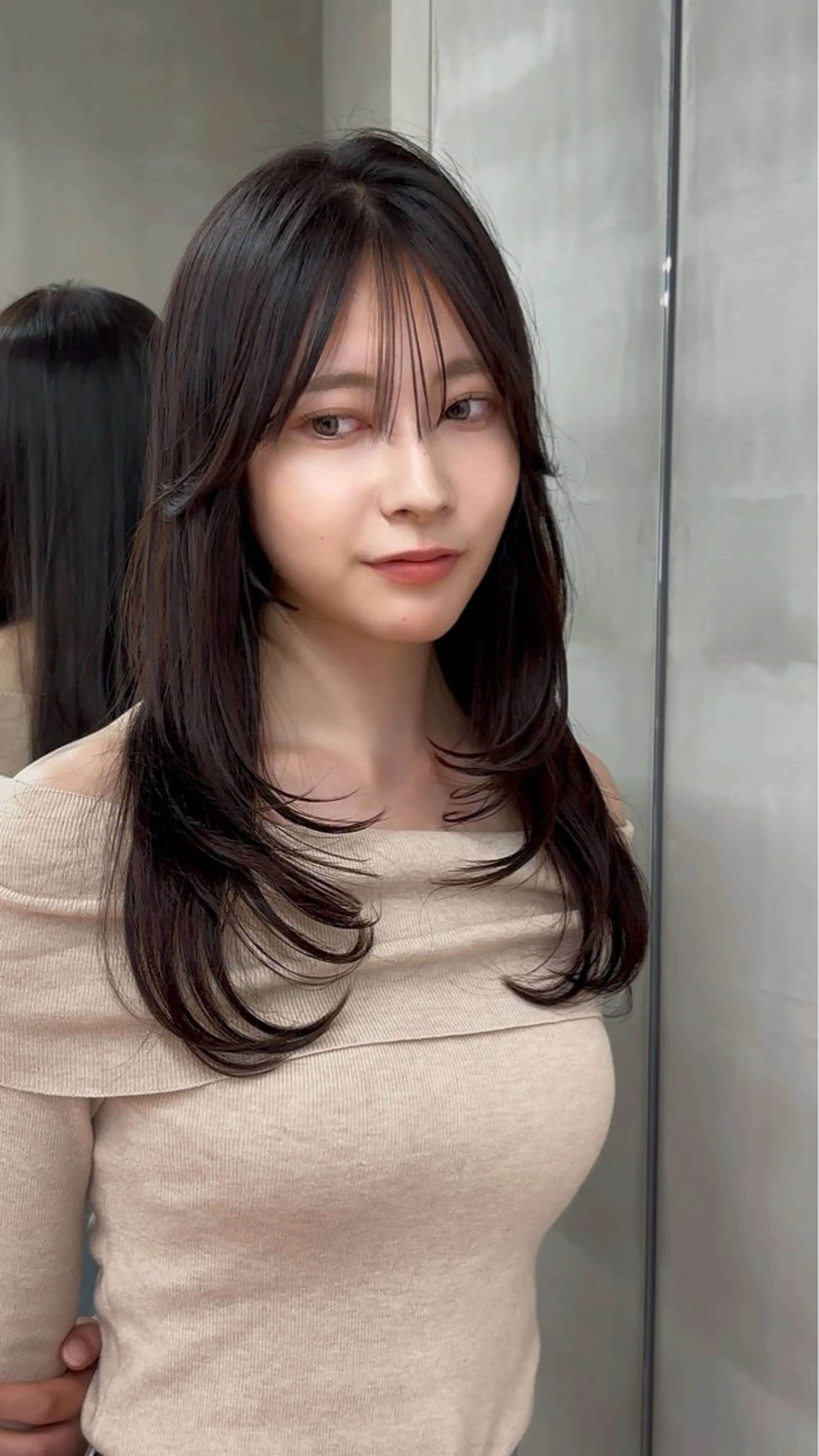 ミディアム カラー ミディアムレイヤー 透明感カラー ボブ 顔まわりレイヤー 韓国風ヘア 【博多髪質改善】 吉村　清志のヘアスタイル