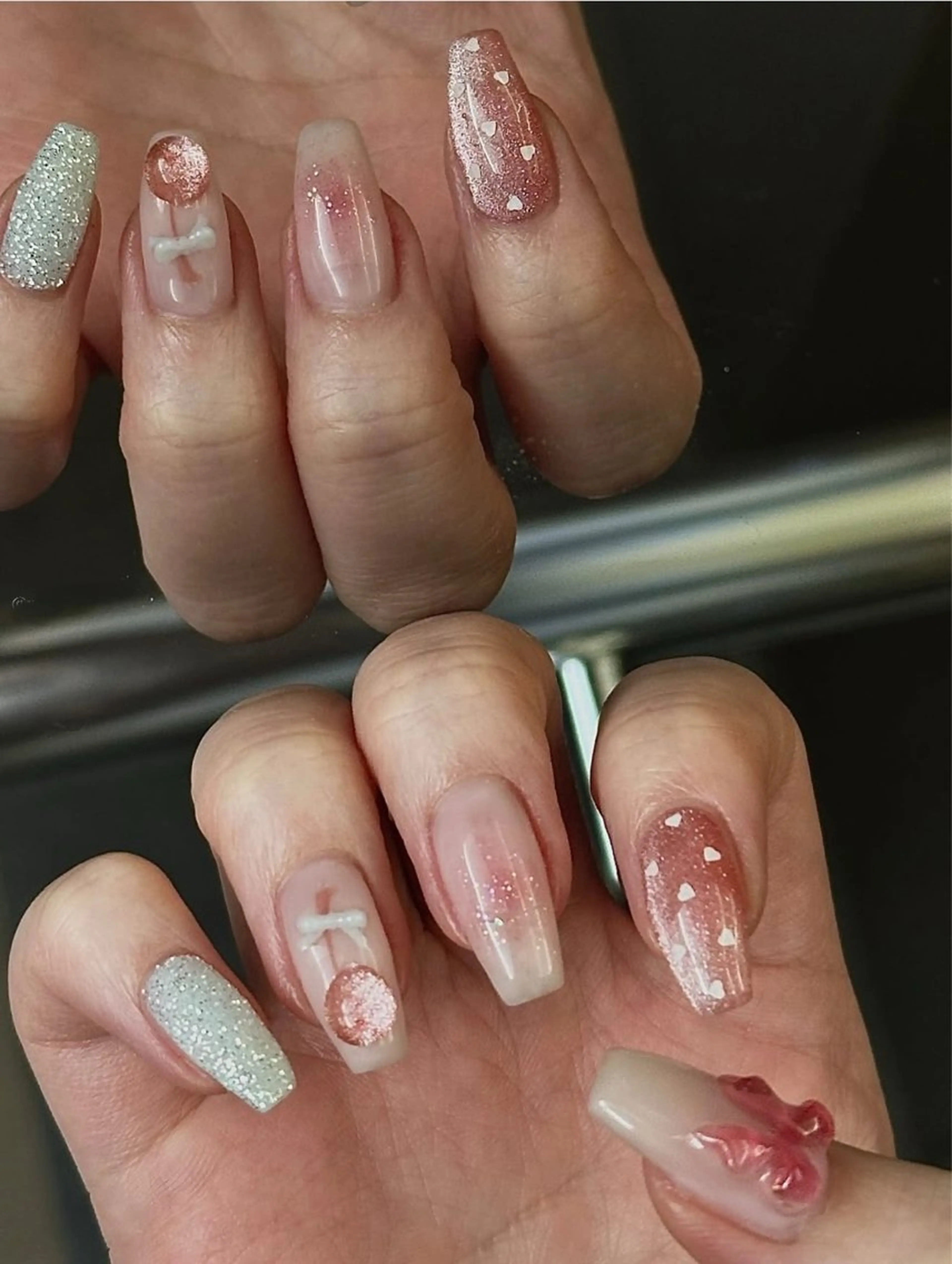 ネイル キラキラネイル マグネットネイル ミラーネイル ニュアンスネイル 春ネイル ハンドネイル Hinaa 池袋のネイルデザイン