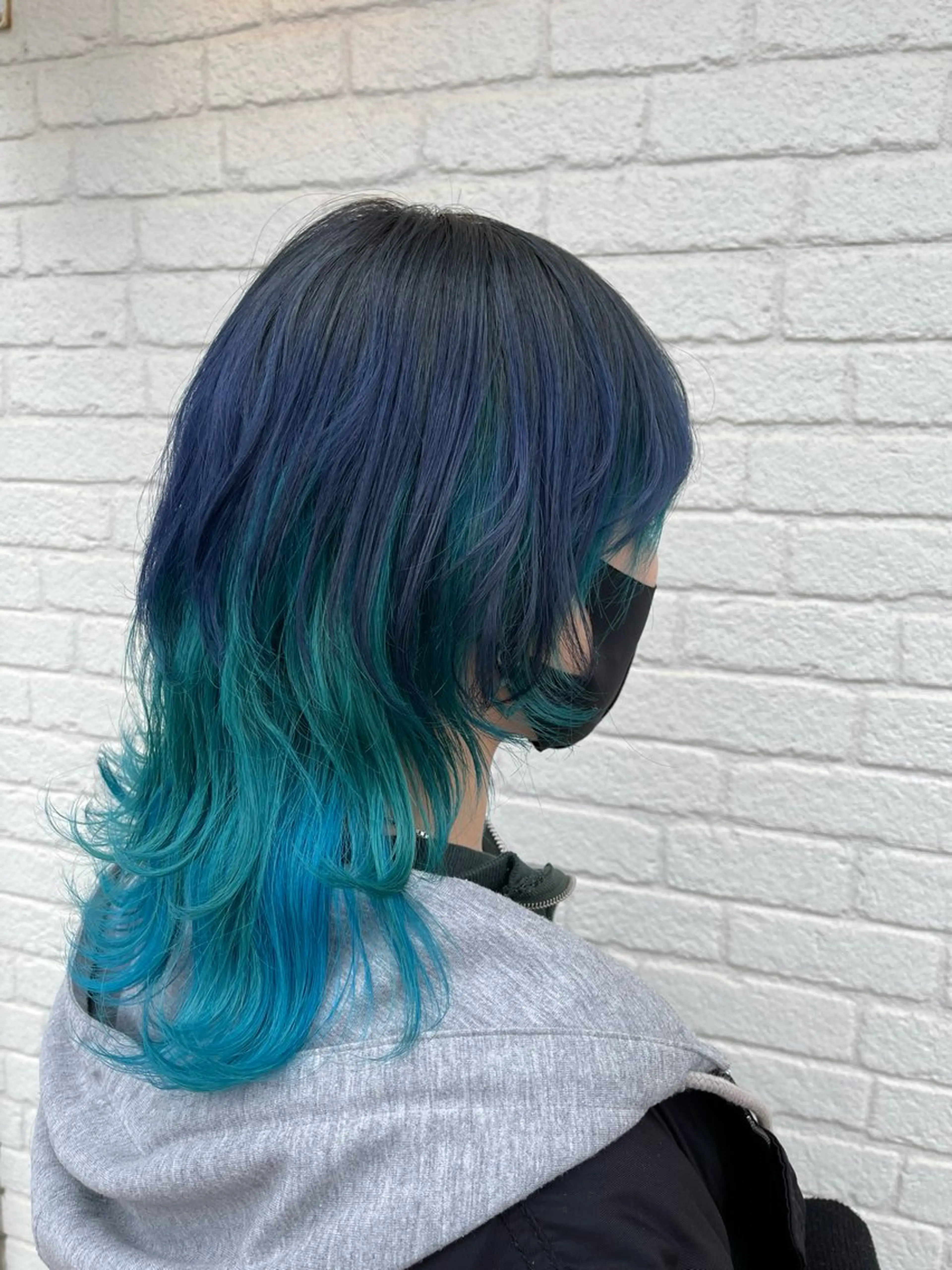 セミロング ウルフカット 葛西 夏海のヘアスタイル