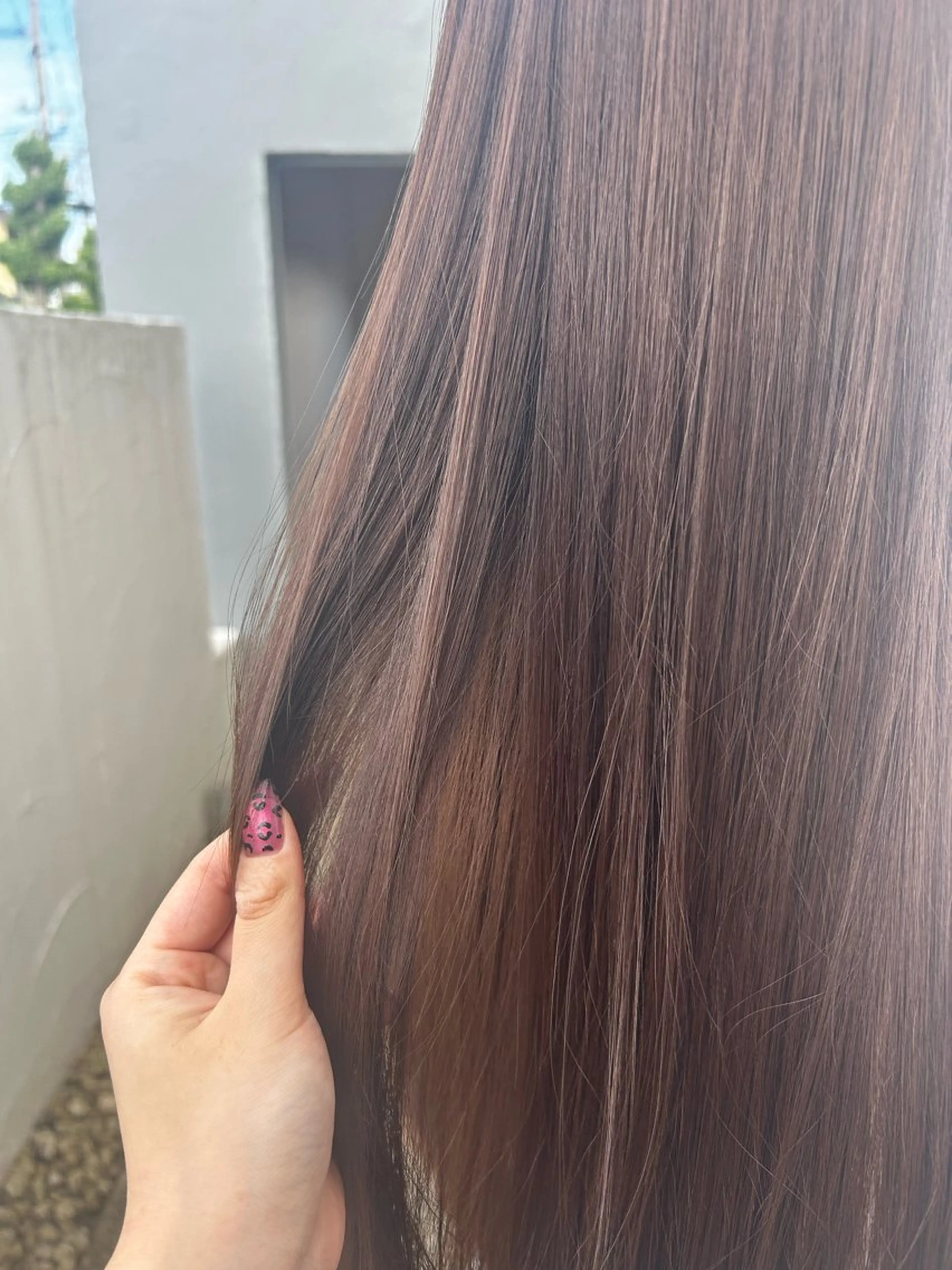 カラー ブリーチ ブラウンカラー 透明感カラー ブリーチなしカラー ピンクカラー 末廣 結音のヘアスタイル