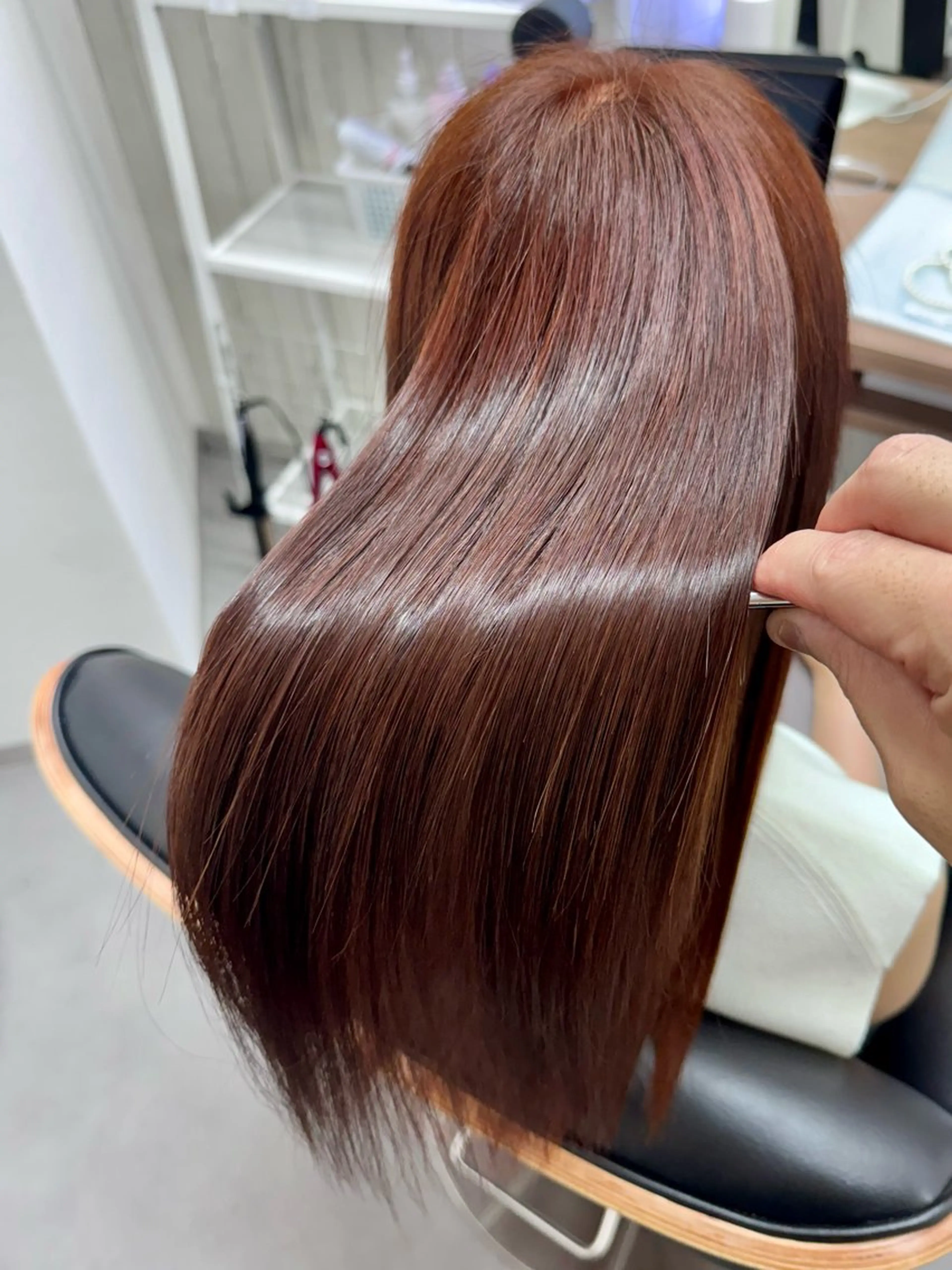 ロング カラー アディクシーカラー イルミナカラー 髪質改善 縮毛矯正 トリートメント The Apartment of Solon 船橋 2nd所属・艶髪改善師/高橋潤 /レイヤーカットのヘアスタイル