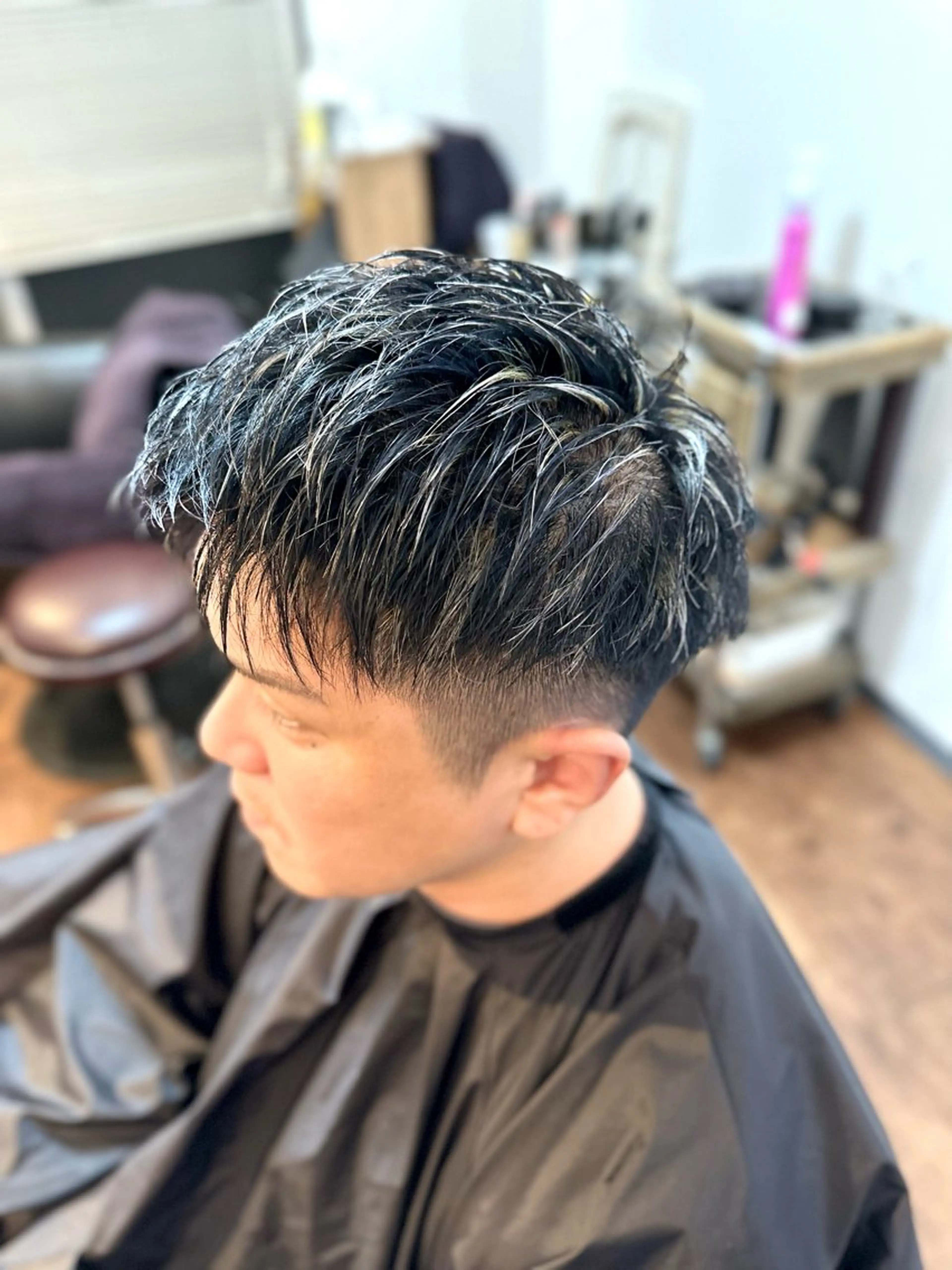 ショート カラー メンズ メンズハイライト メンズメッシュ ハイライトカラー メッシュ ハイライト Luzir⭐︎ GEN⭐︎のヘアスタイル