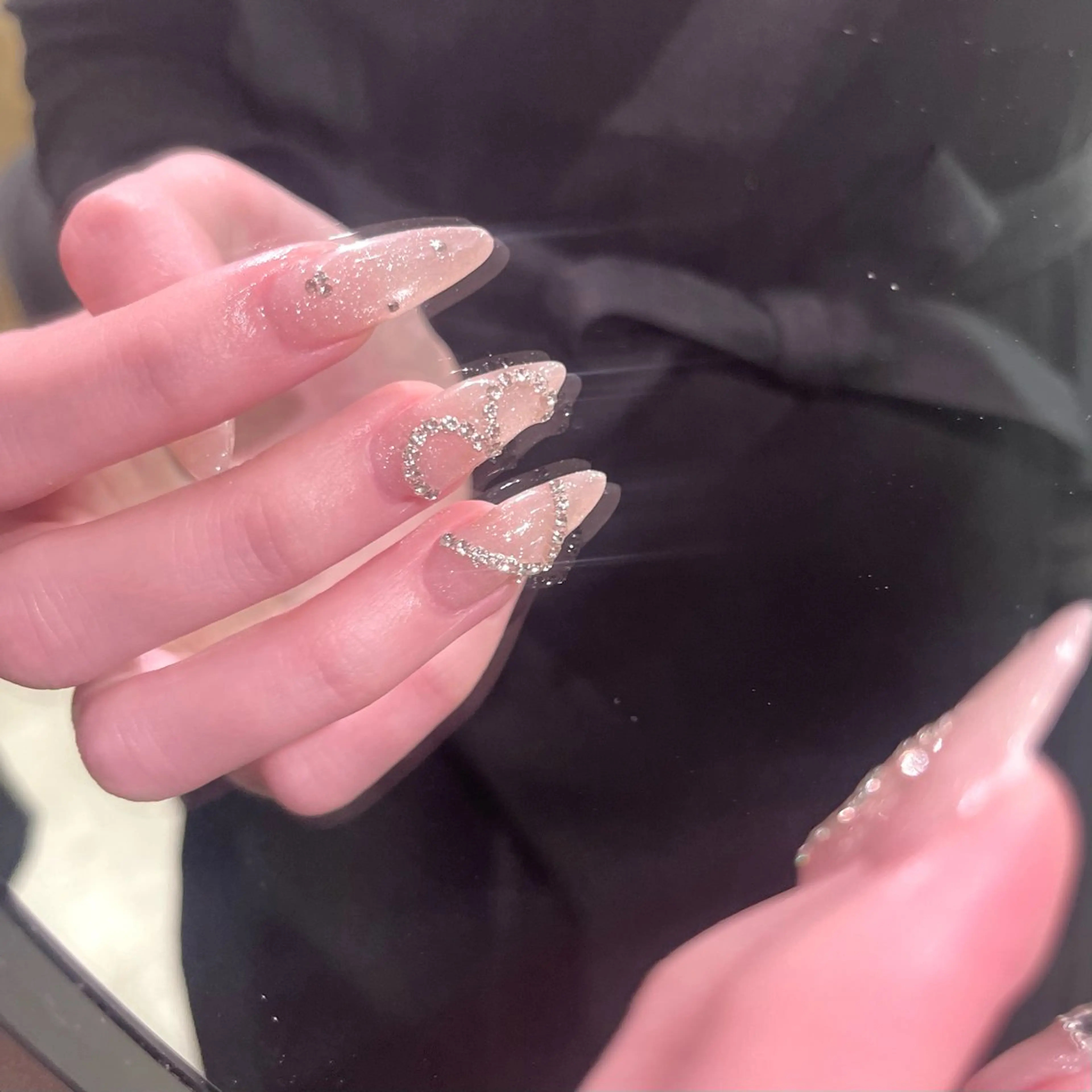 ネイル ハンドネイル 🧁fein. nana🩵のネイルデザイン