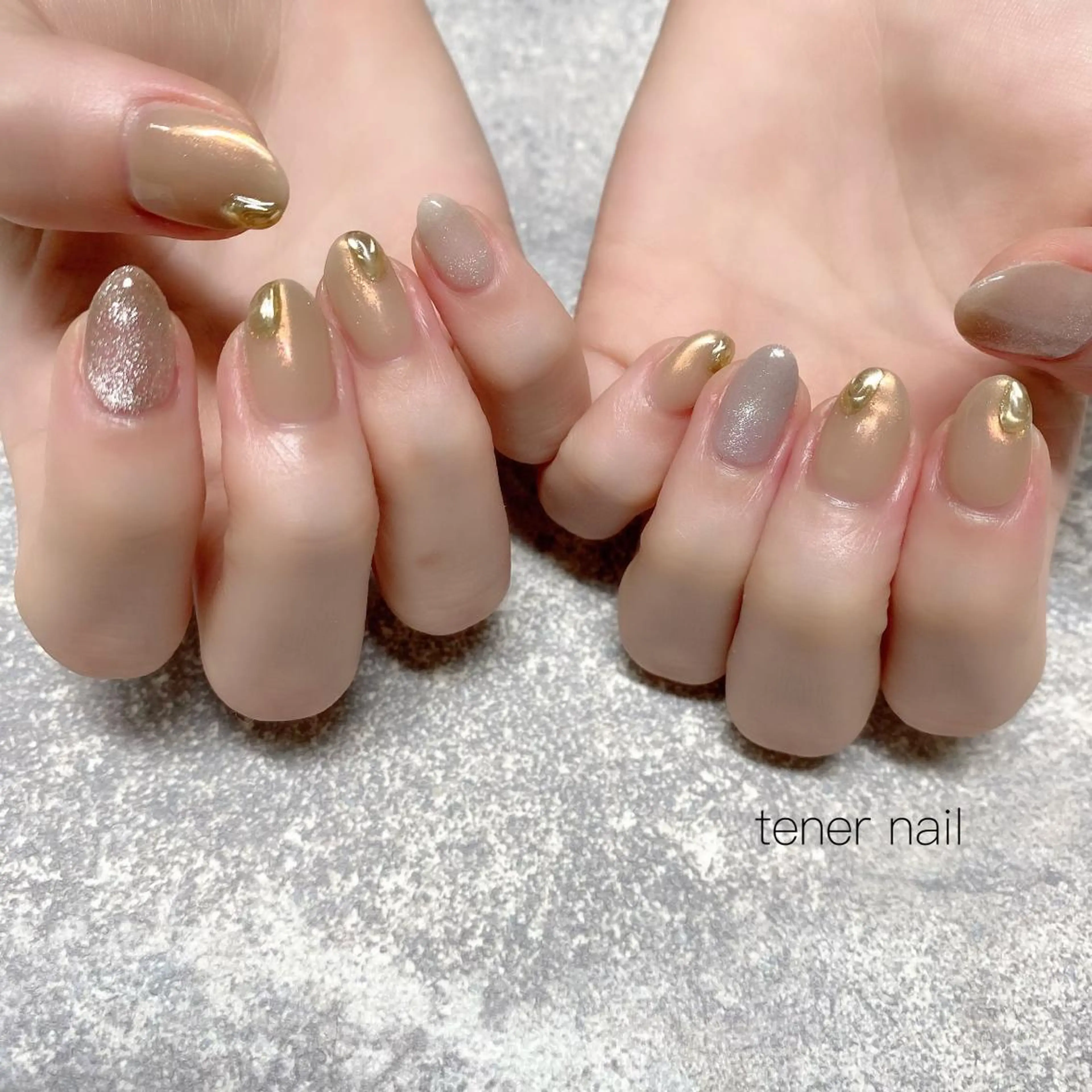 ネイル ゴールド マグネットネイル ぷっくりネイル テネルネイル tener nailのネイルデザイン