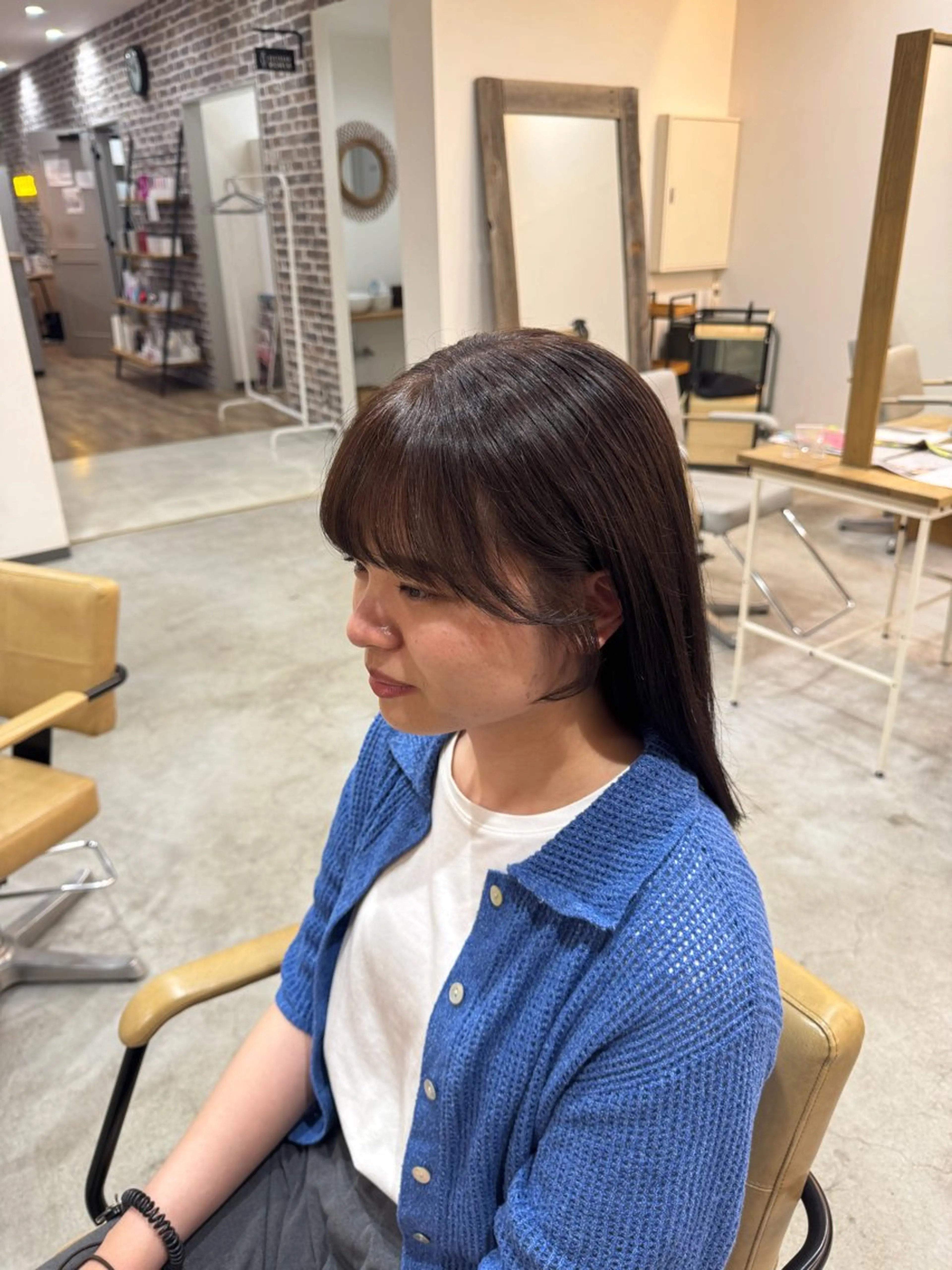 ミディアム 顔周りカット 上田 莉那のヘアスタイル