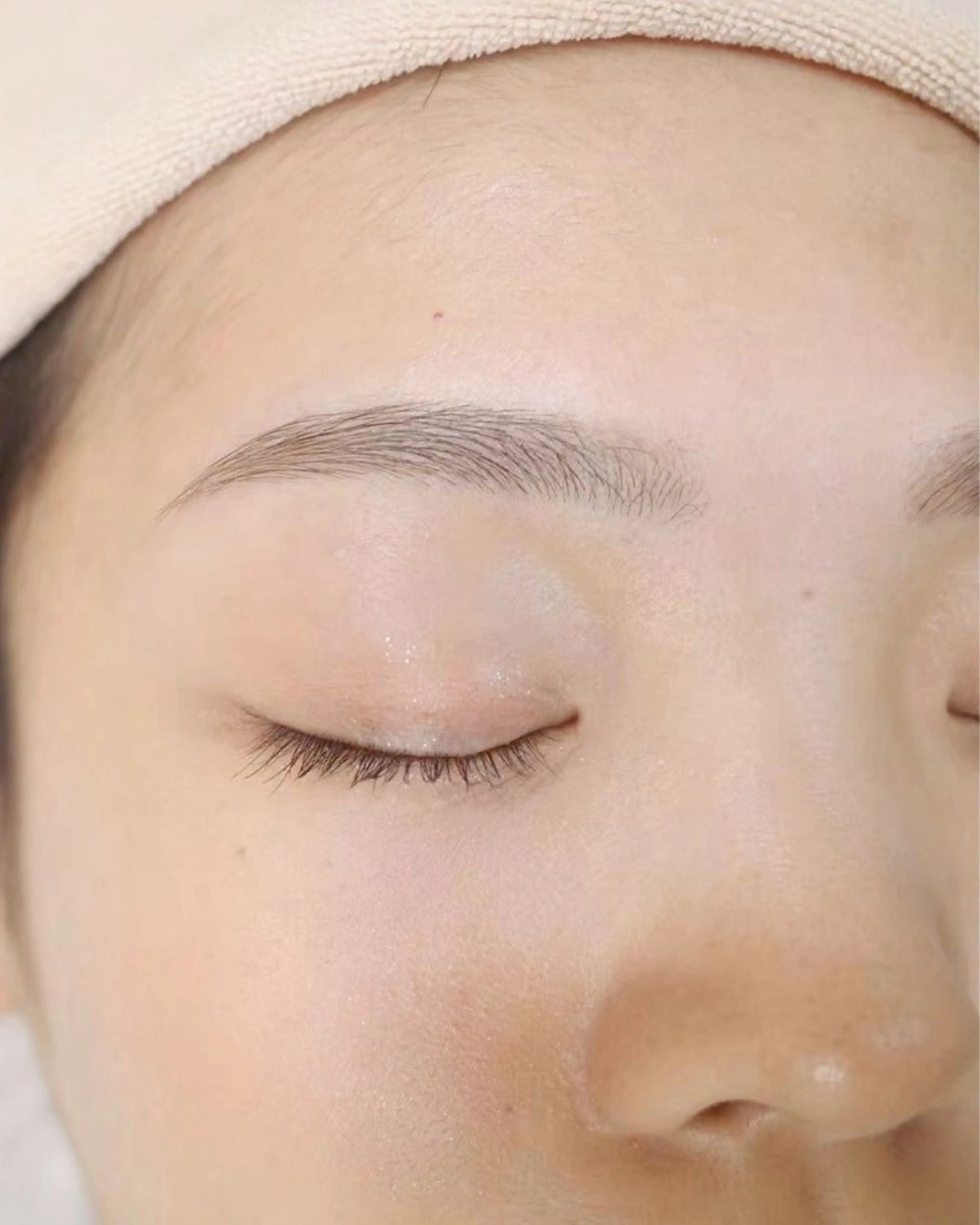 アイブロウ 千代澤 樹春のヘアスタイル