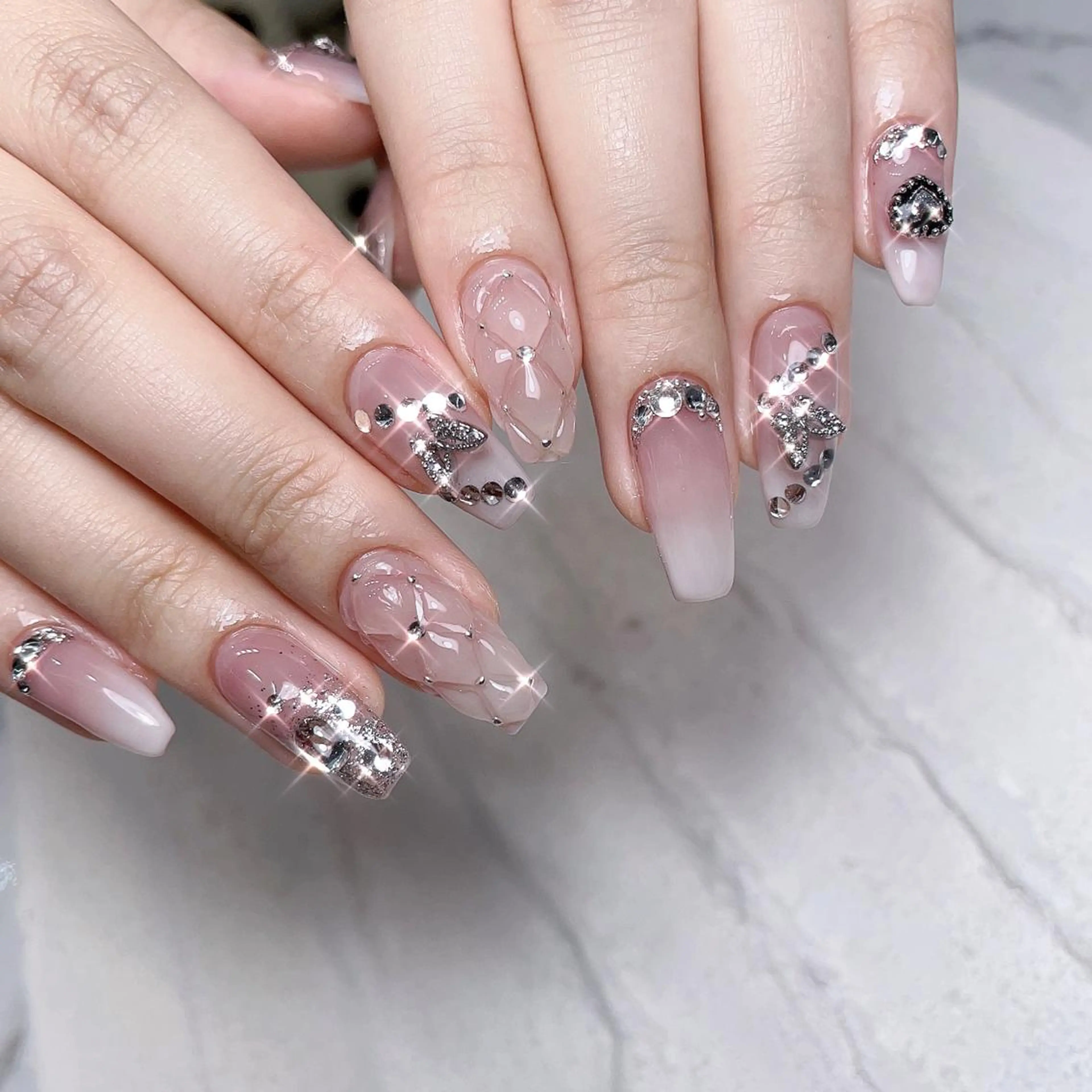 ネイル ANG Studioのネイルデザイン