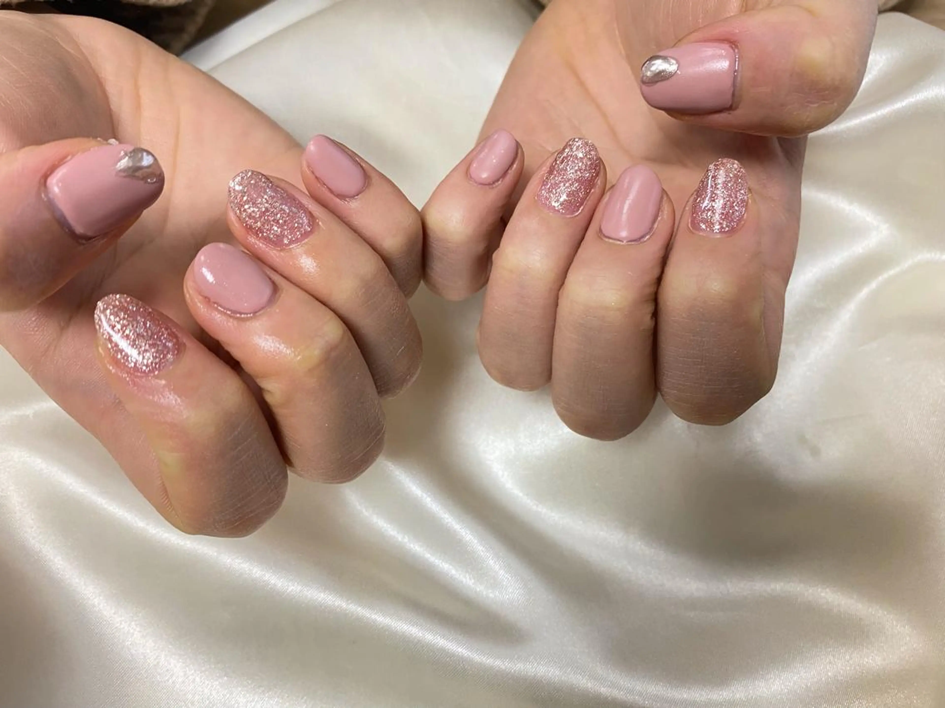 ネイル mogunail &blowのネイルデザイン