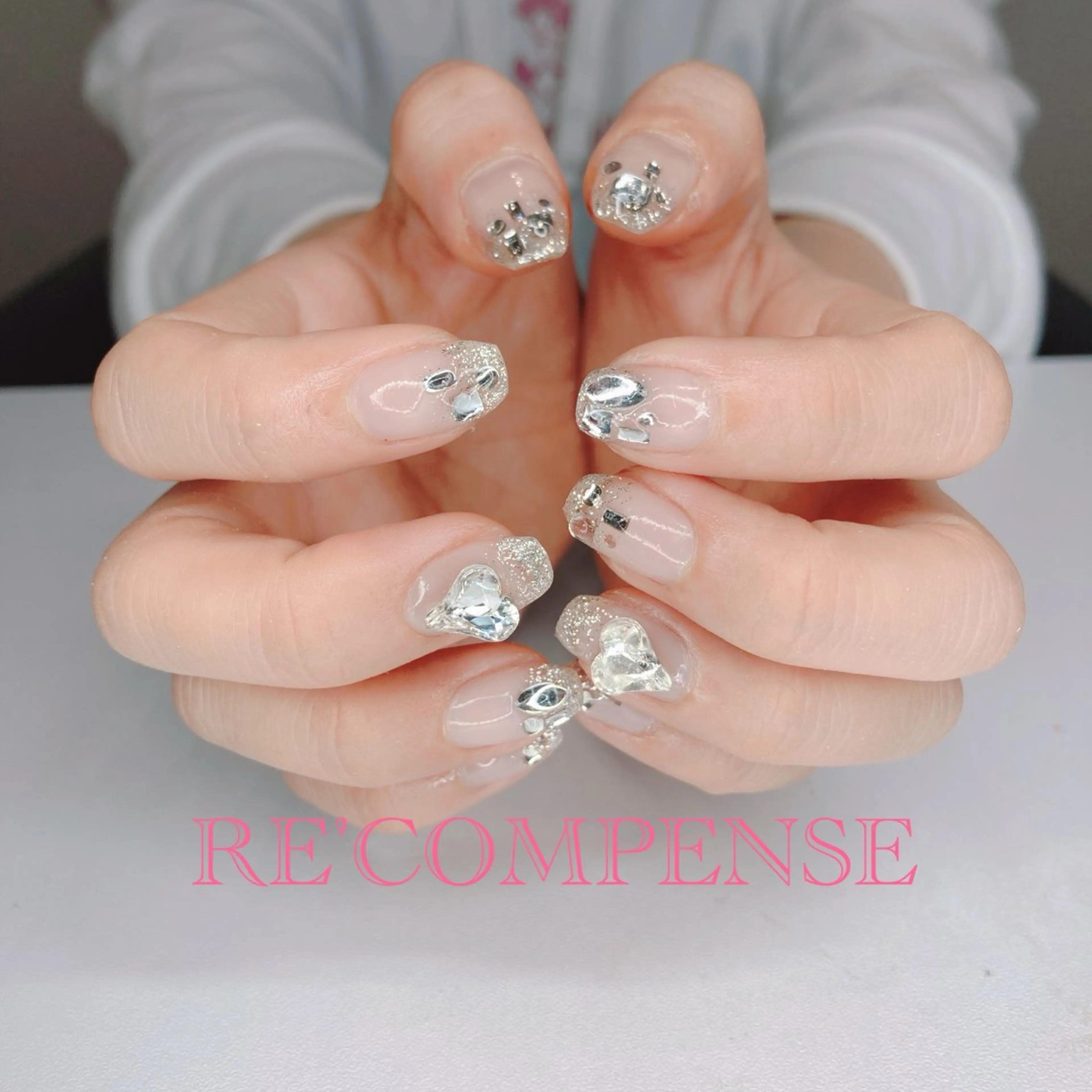 ネイル RE'COMPENSE所属・れこん ぱんすのネイルデザイン