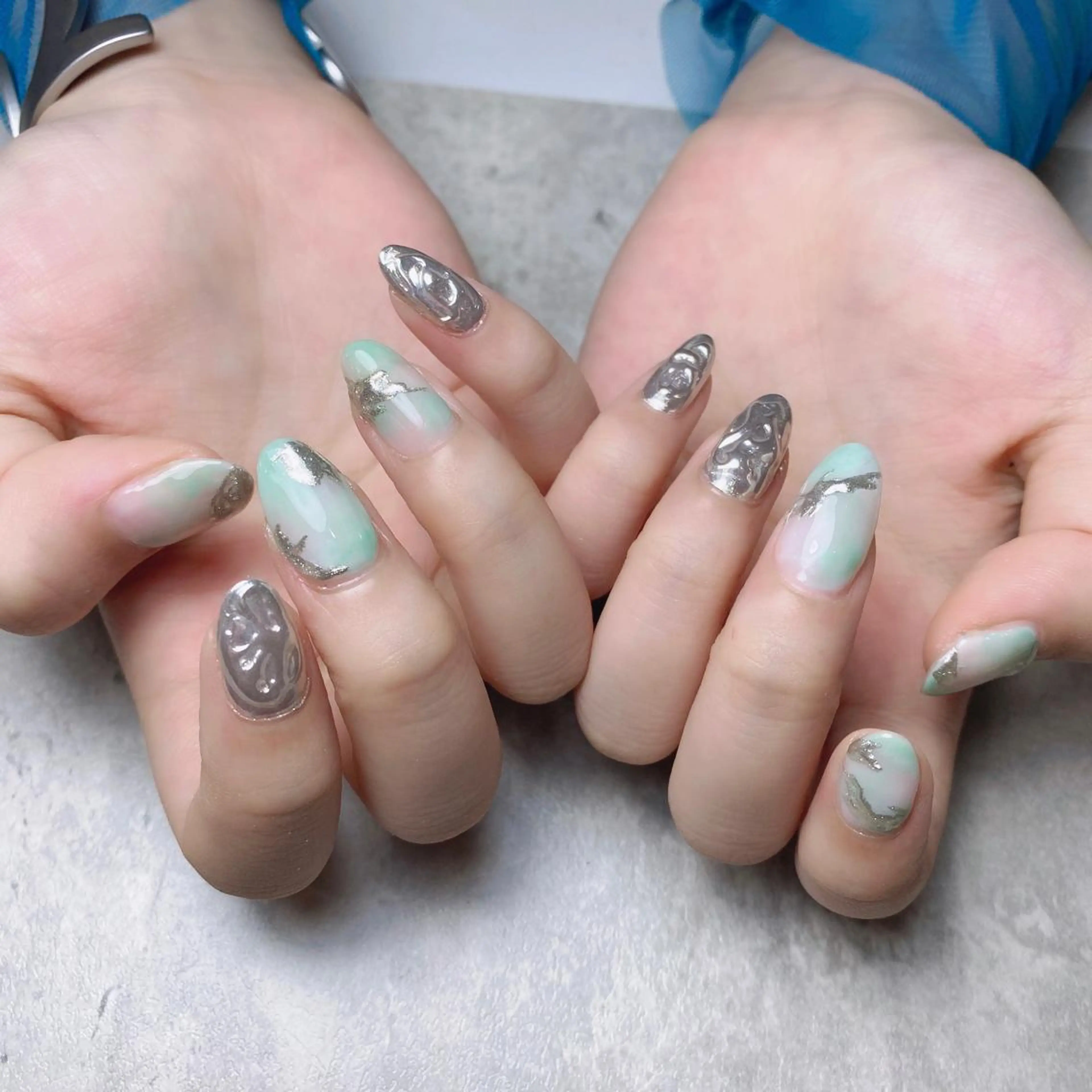 ネイル ハンドネイル ハンドケア 🦋 Queenieのネイルデザイン