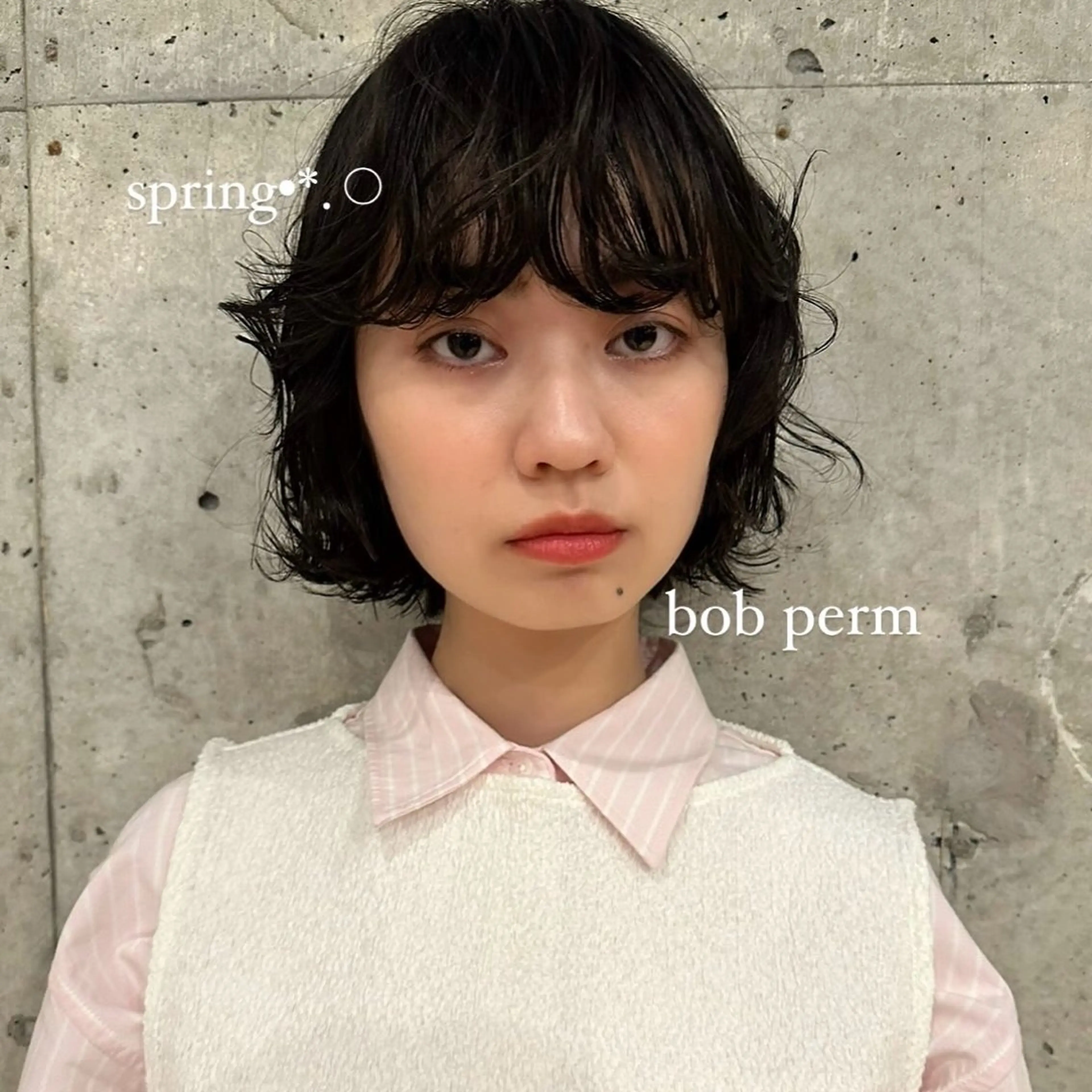 ショート パーマ ボブ 顔まわりレイヤー レイヤーカット ニュアンスパーマ ボブ/レイヤー/ニュ アンスパーマ/小夏のヘアスタイル