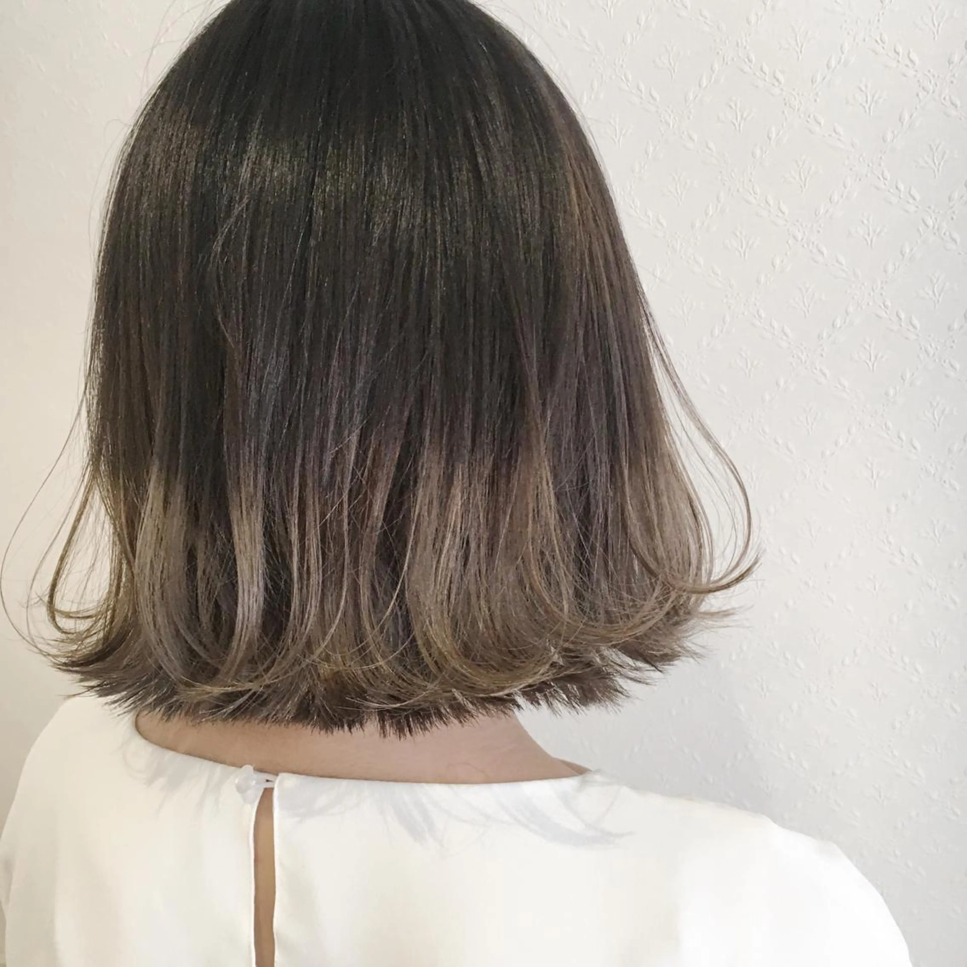 ミディアム カラー ヘアカラー 宮内 真乃のヘアスタイル