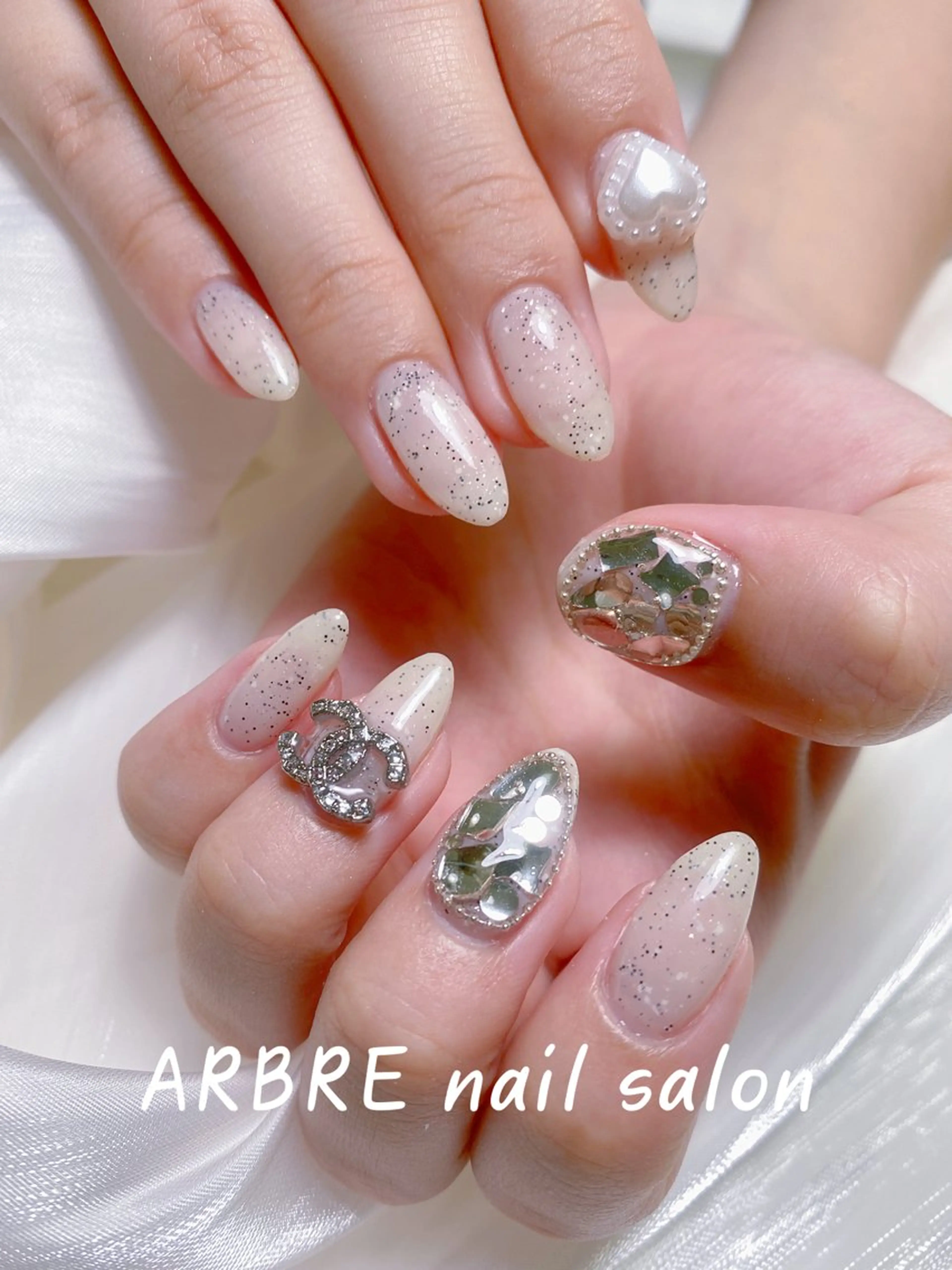 ネイル ハンドネイル ハンドケア 小林 凛のネイルデザイン