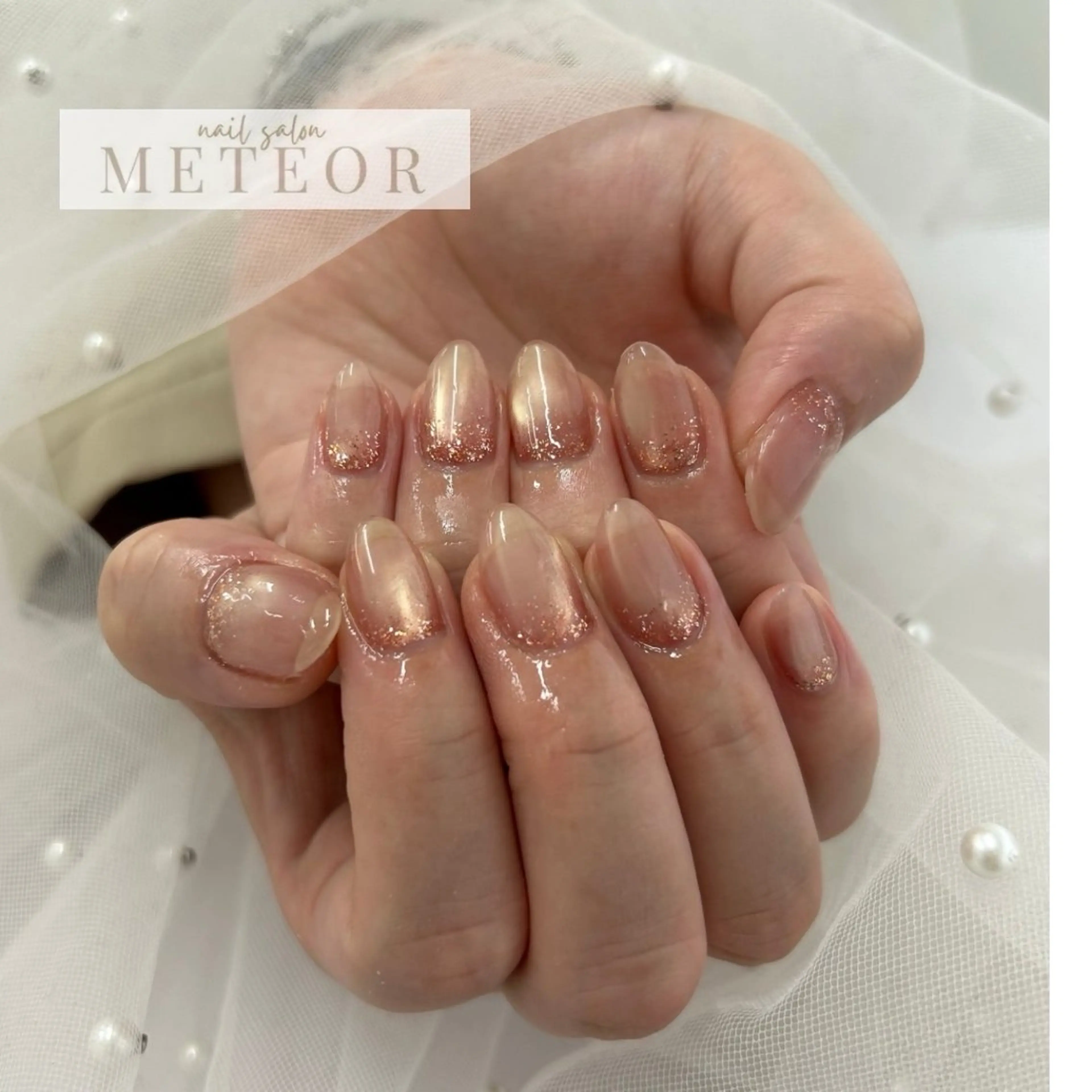 ネイル フラッシュネイル フレンチネイル ガラスフレンチ キラキラネイル マグネットネイル ハンドネイル METEOR💫 staffのネイルデザイン