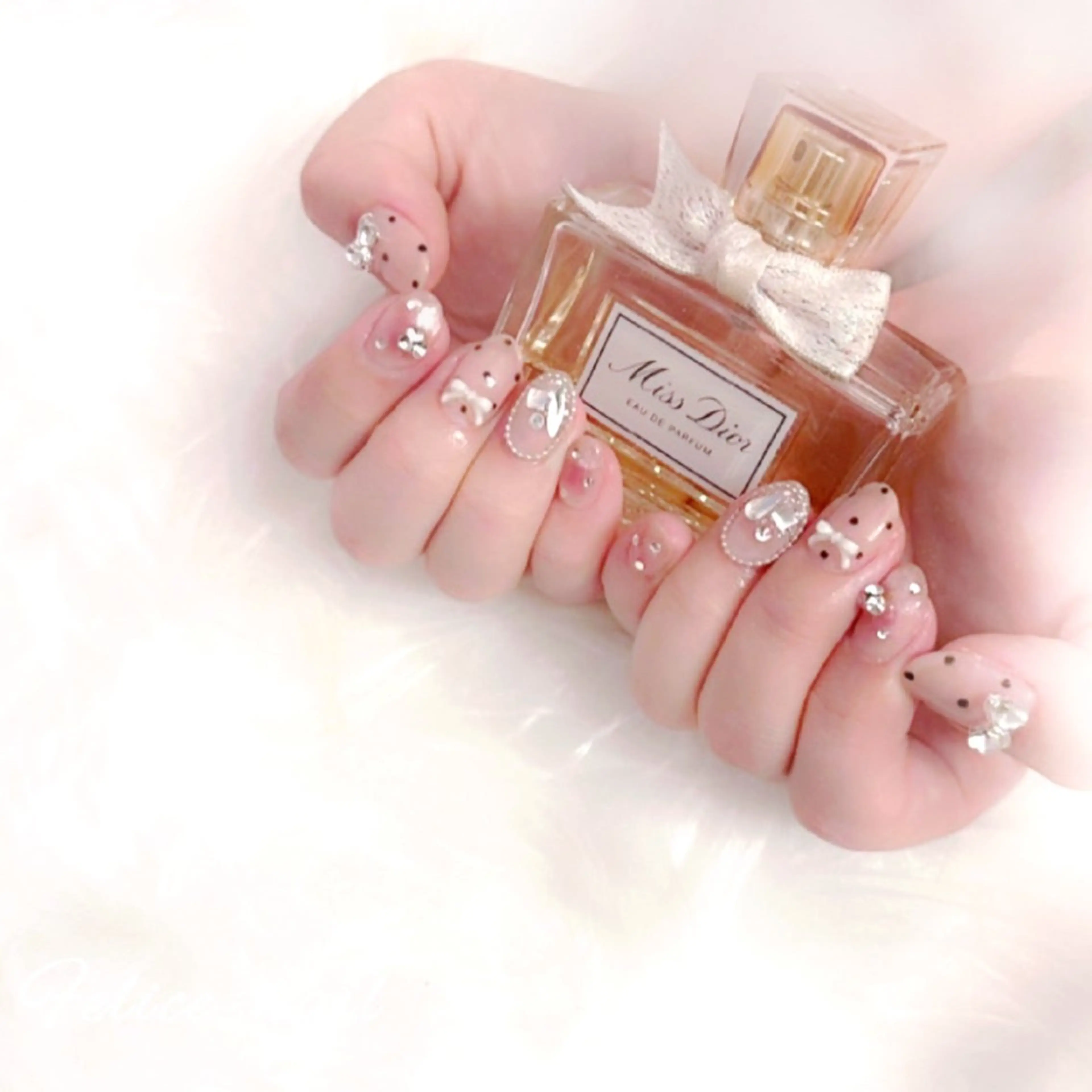 ネイル チークネイル ドット フレンチネイル ガーリー マグネットネイル felice nailのネイルデザイン