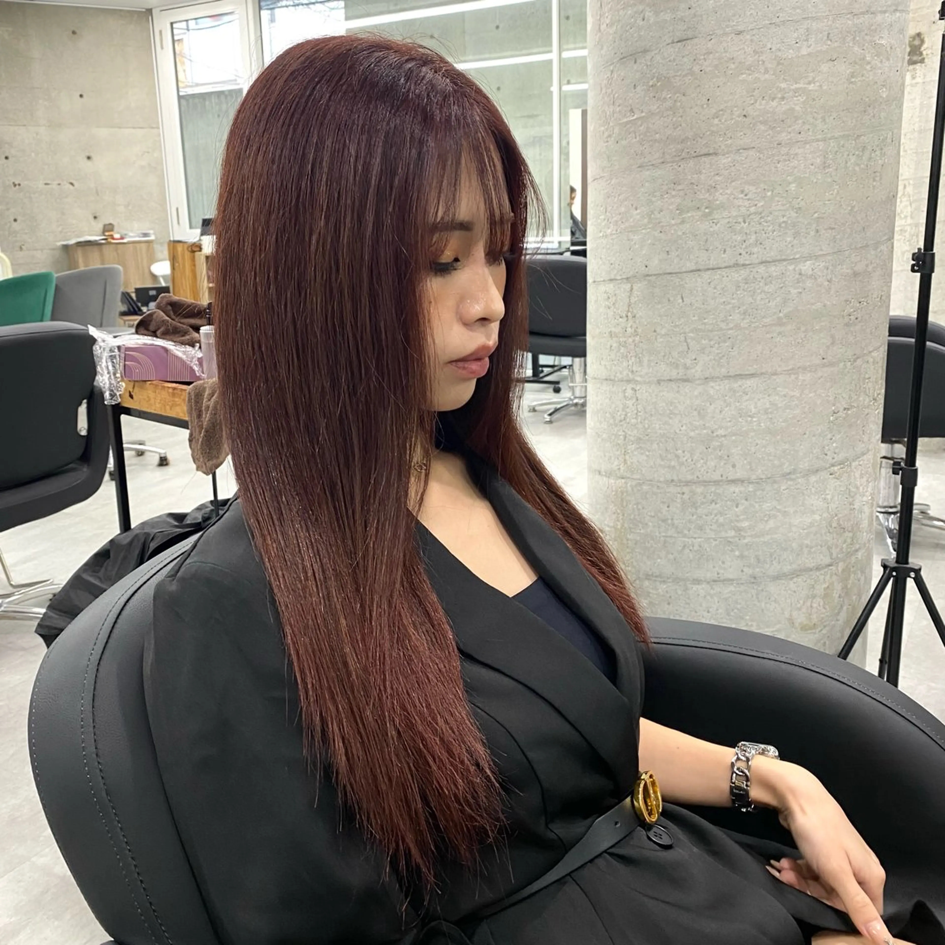 ロング カラー ヘアカラー Runa/大人 かわいいハイトーンのヘアスタイル