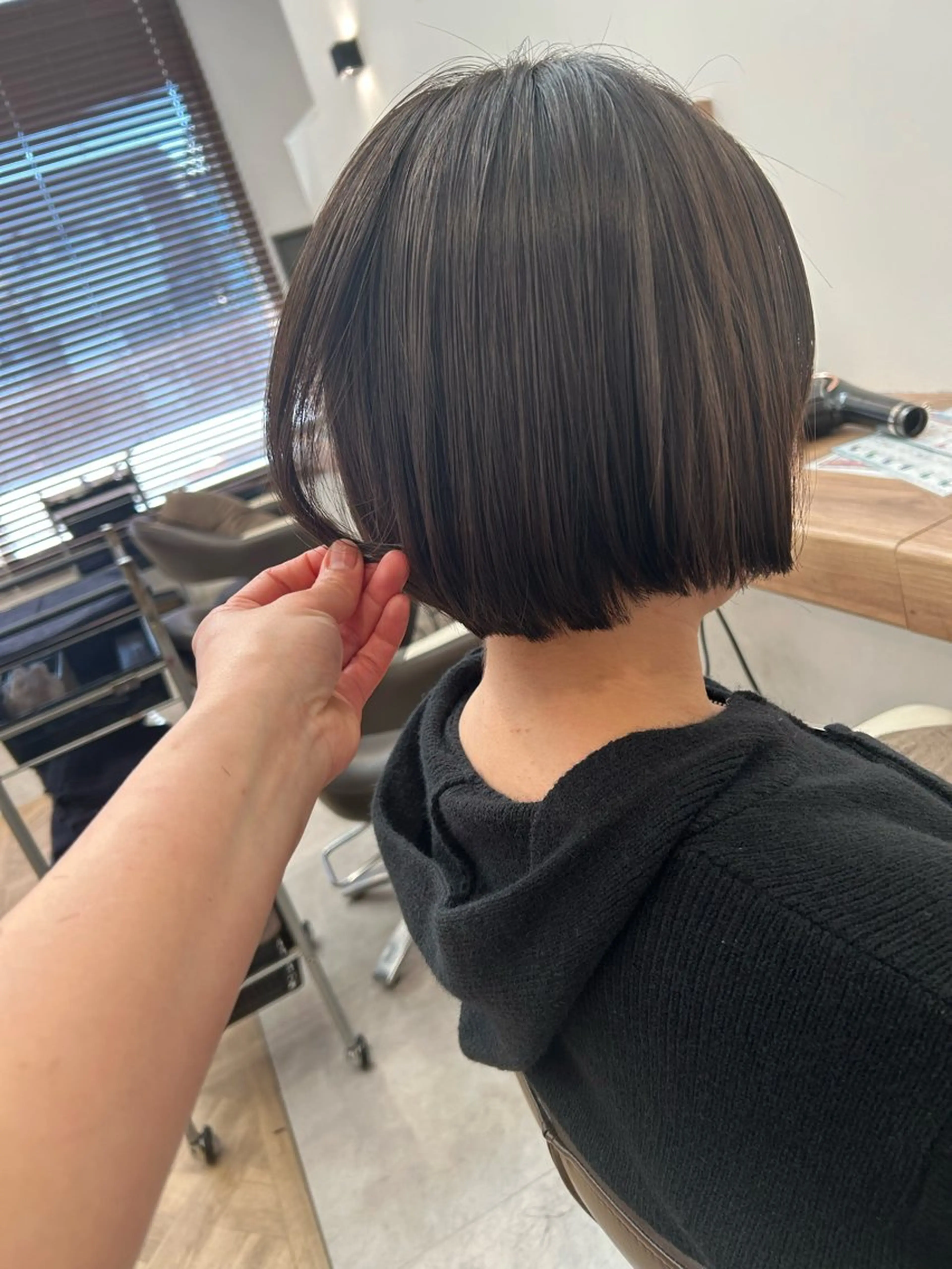 ミディアム パーマ 山越 美裕樹のヘアスタイル