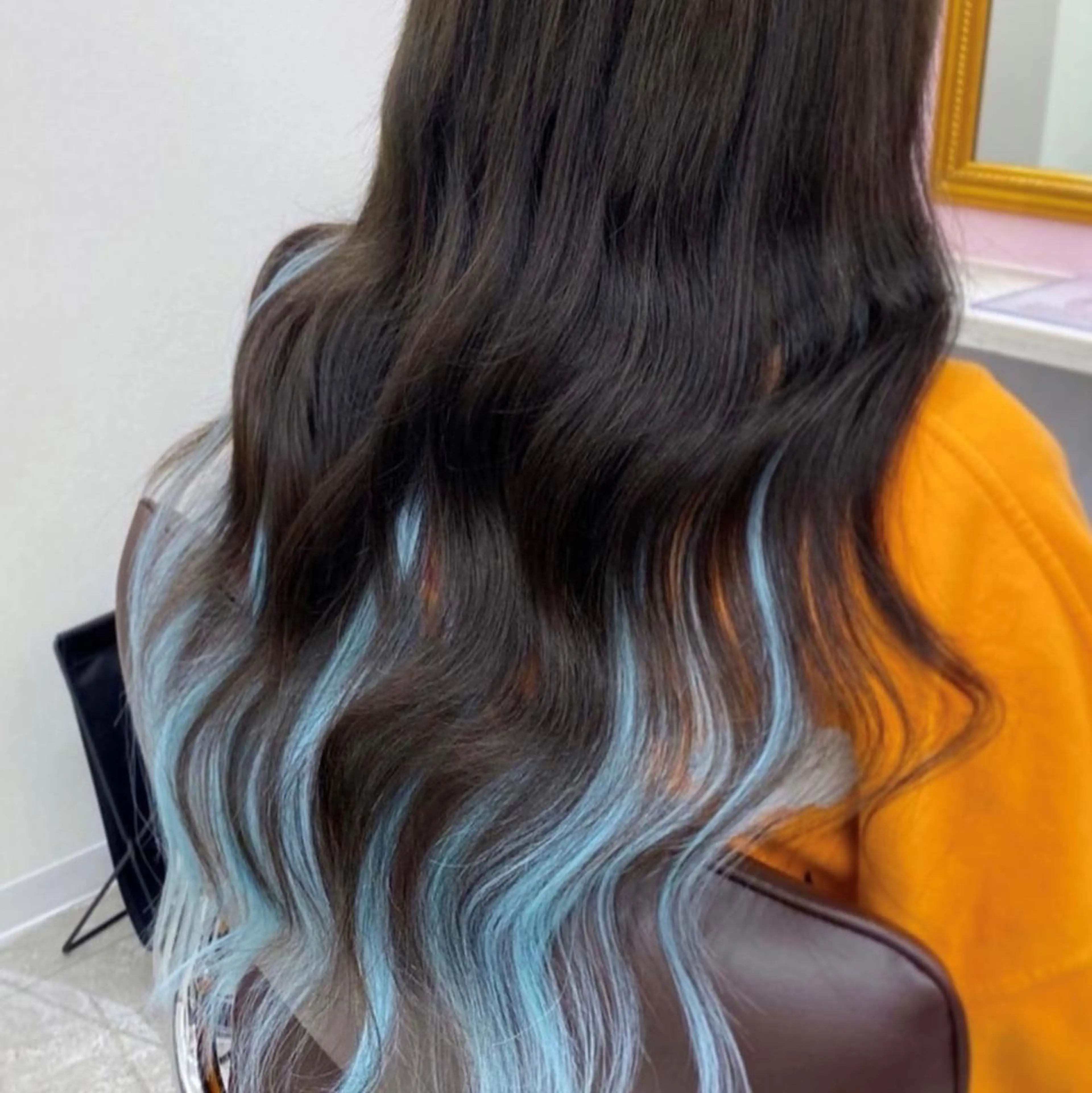 ロング PREss Natsumiのヘアスタイル