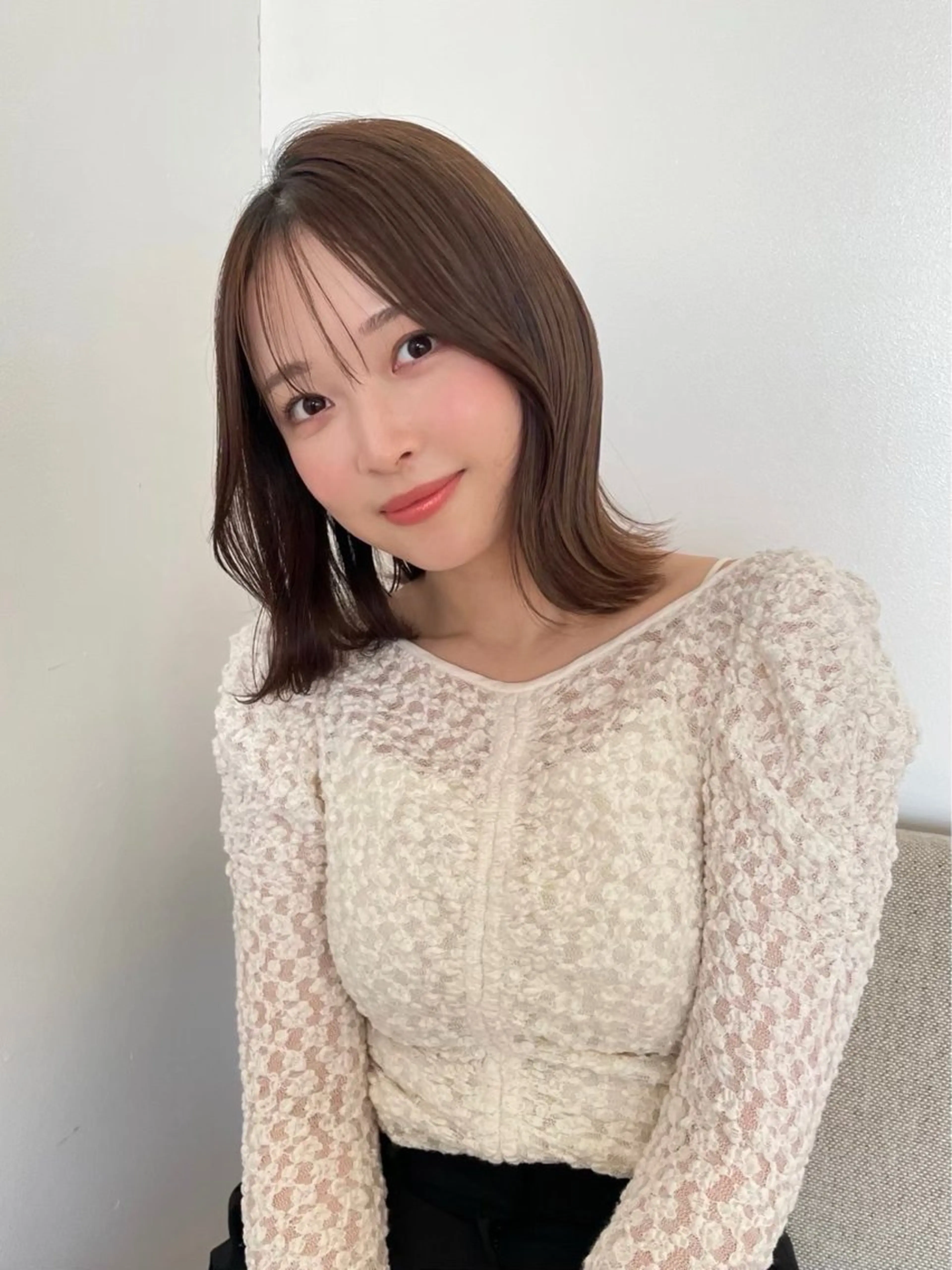 ミディアム カット ヘアカラー ｵﾀｸ美容師🛍/ 酸性ストレート/艶髪のヘアスタイル