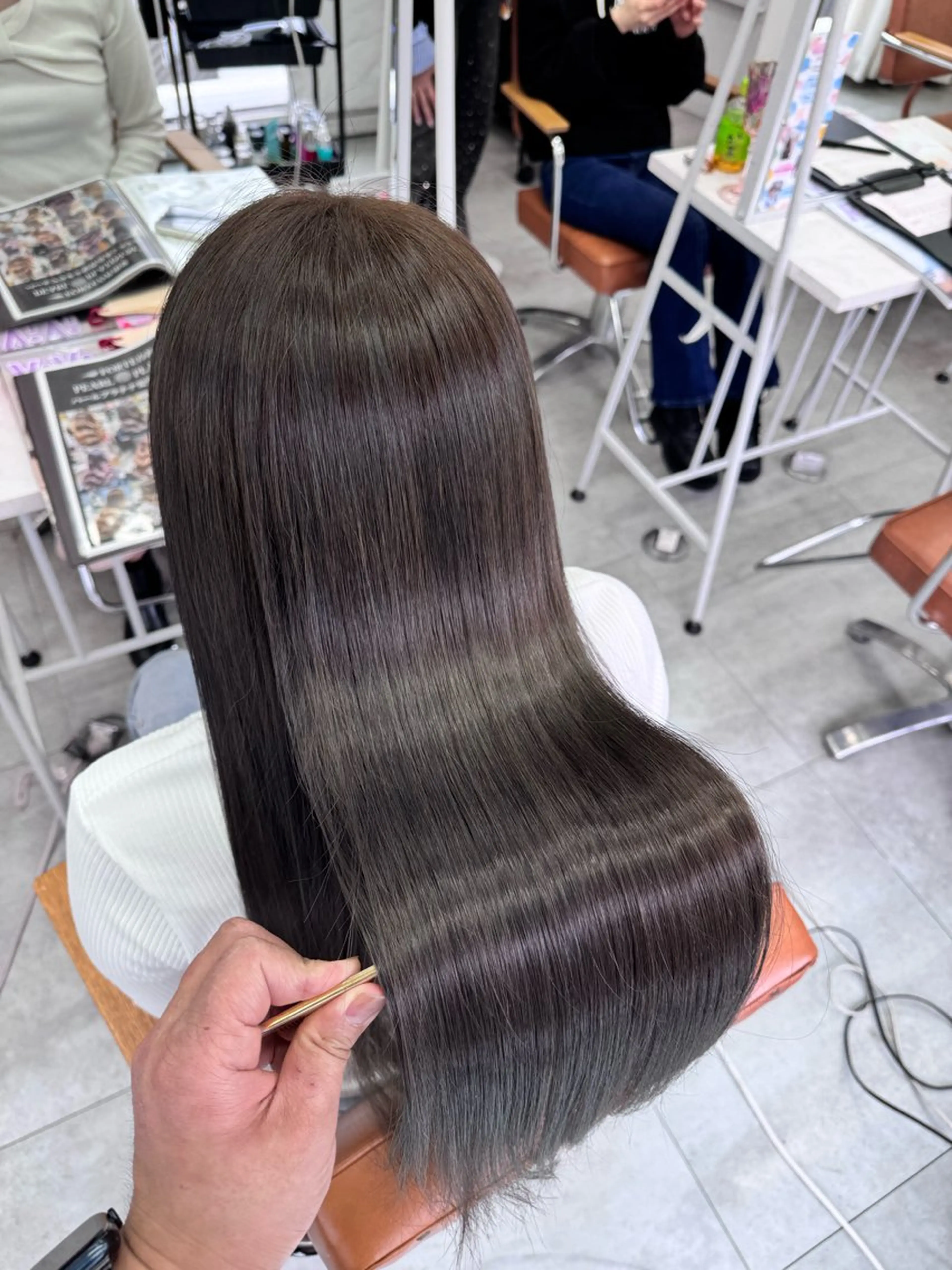 ロング カット 縮毛矯正 トリートメント 縮毛矯正⭐️ TAKAHIROのヘアスタイル