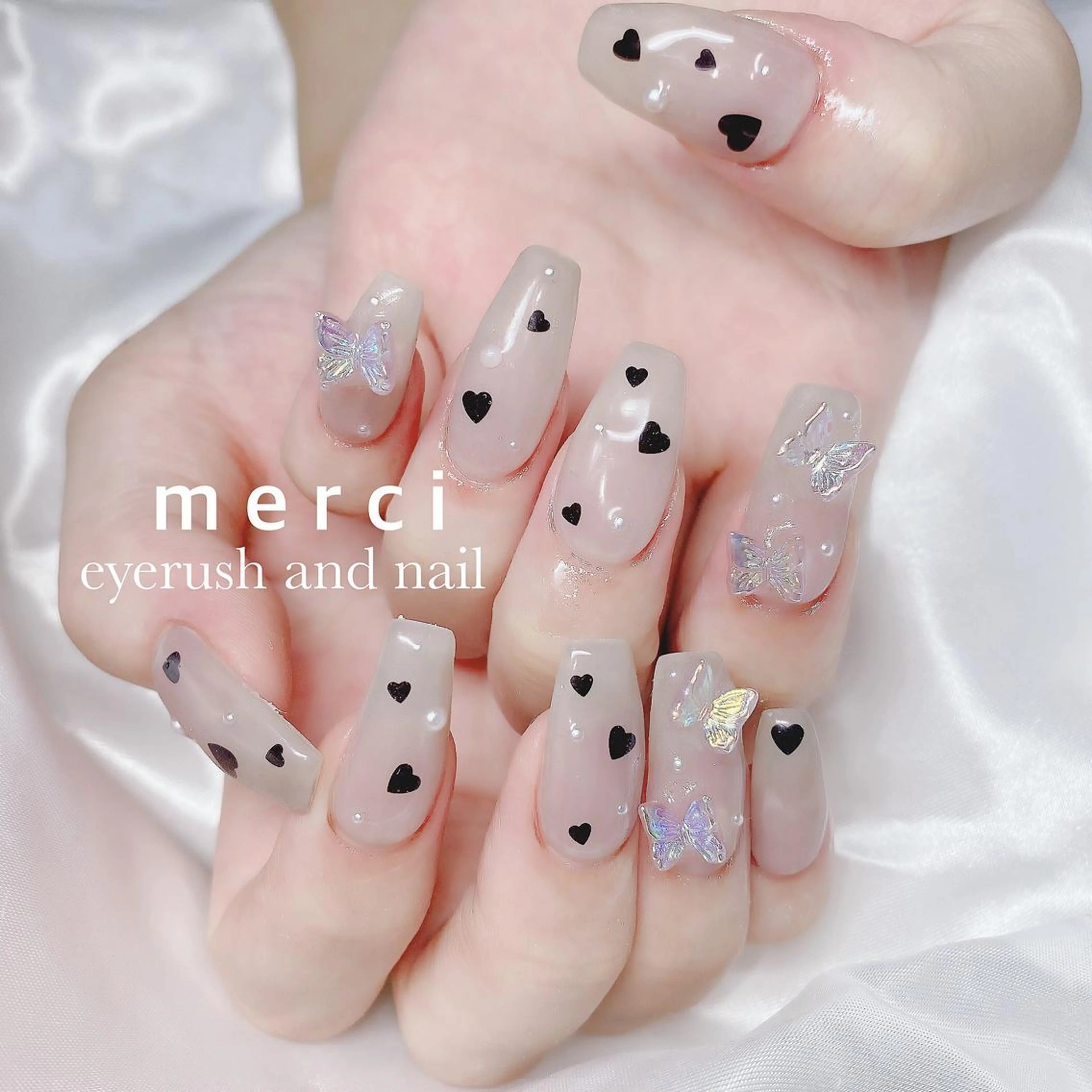 ネイル フラッシュネイル フレンチネイル キラキラネイル 韓国ネイル マグネットネイル ハンドネイル merci nailのネイルデザイン