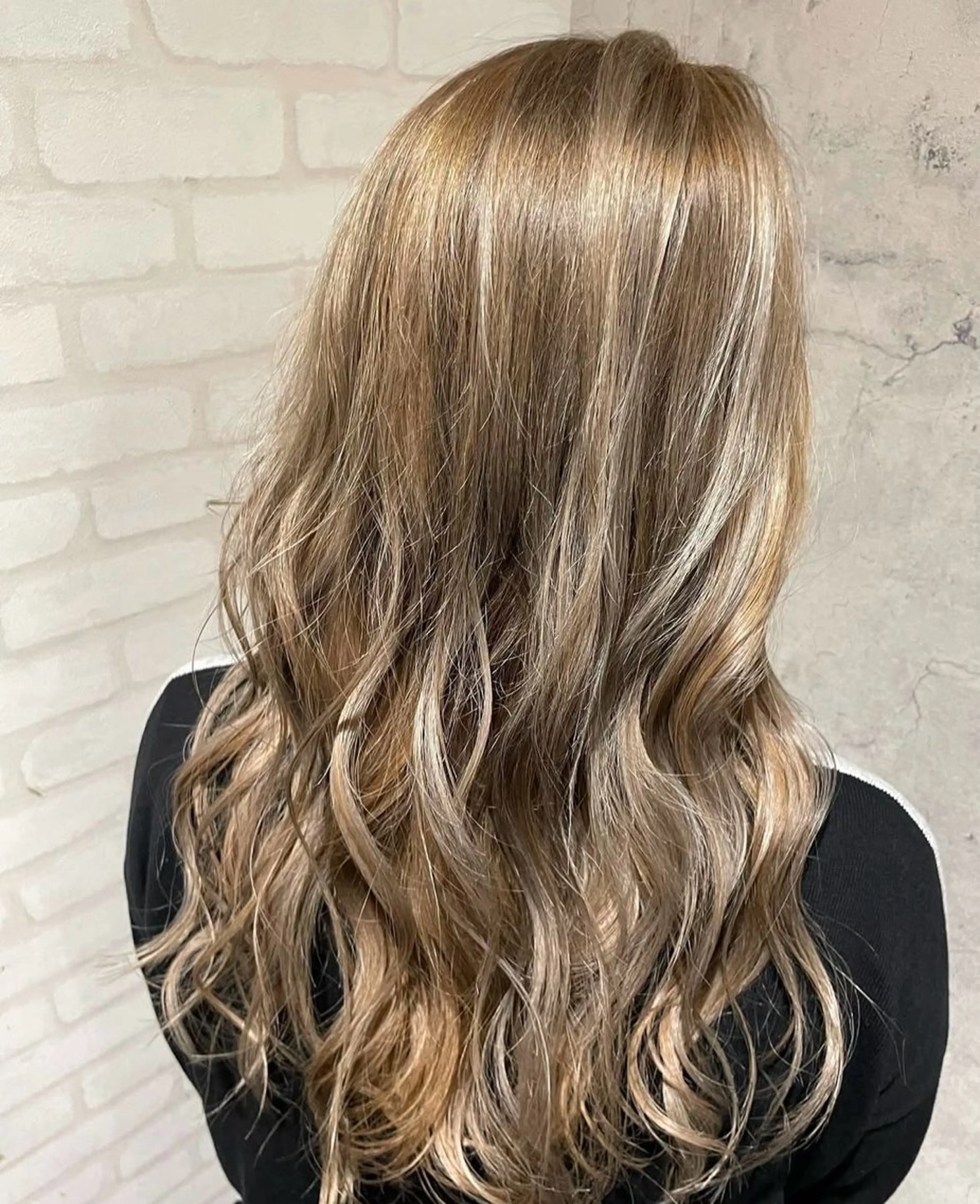 ロング カラー ヘアアレンジ ブロンド グレージュ ヘアカラー トリートメント ヘアセット トップスタイリスト Shoyaのヘアスタイル