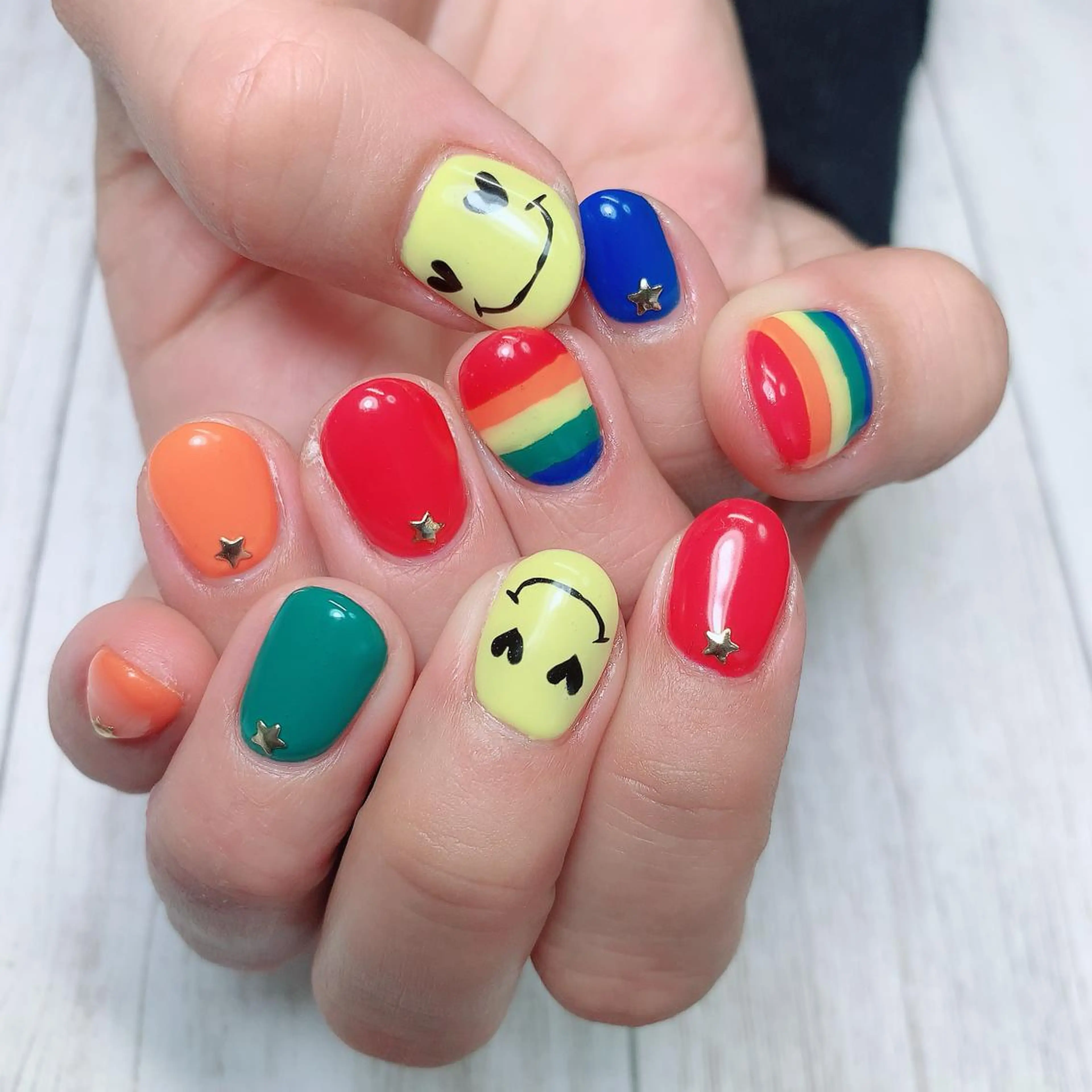 ネイル es nailのネイルデザイン