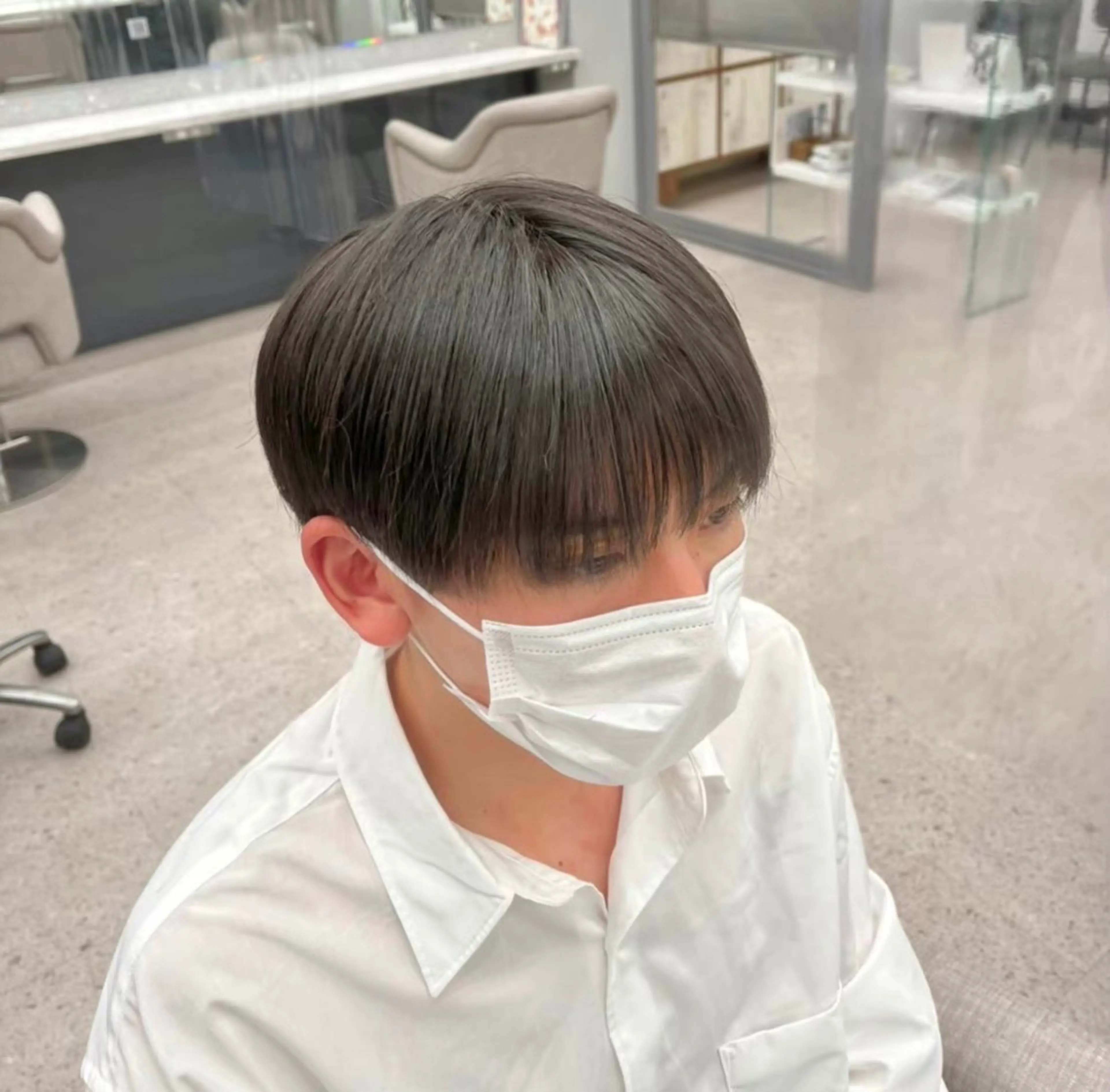 メンズ センターパート フェードカット マッシュ メンズパーマ メンズツイストパーマ mihoko/ ニュアンスパーマの眉毛・アイブロウイメージ