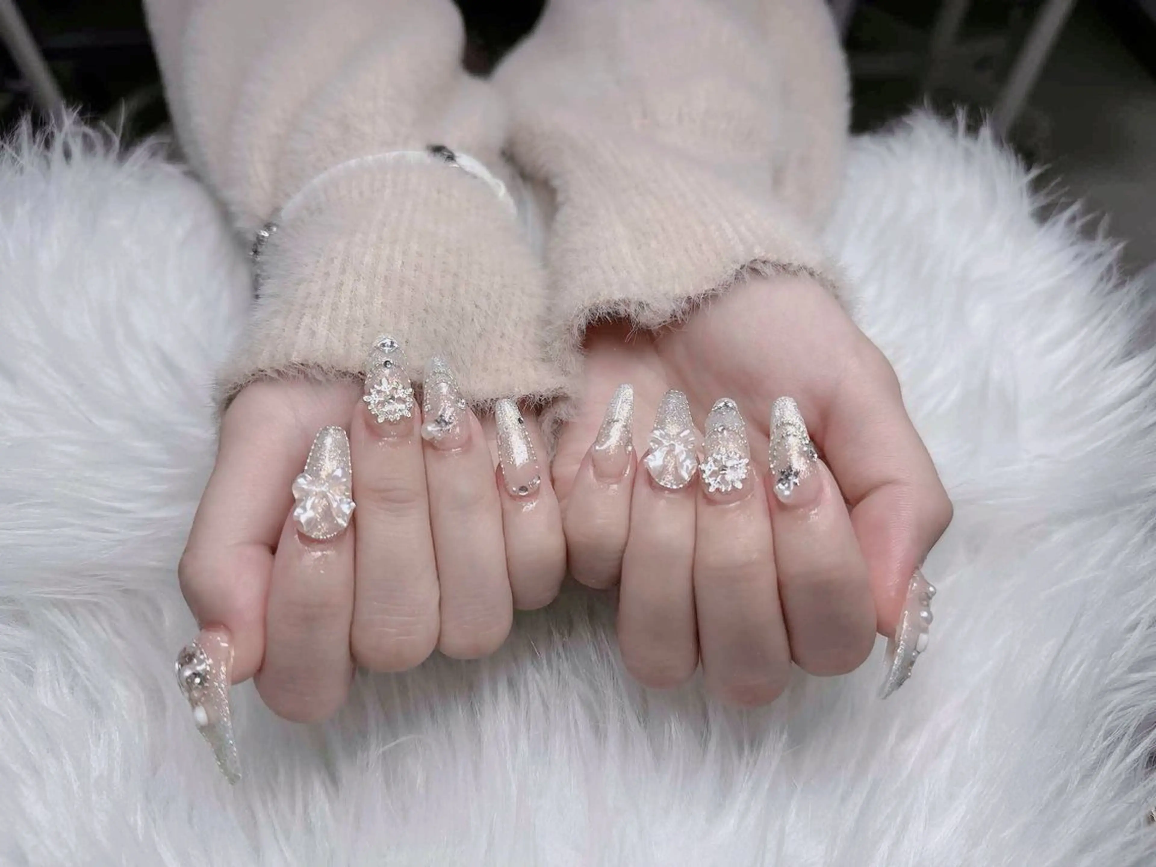 ネイル キラキラネイル 韓国ネイル ワンホンネイル ハンドネイル H.baby Nail Salonのネイルデザイン