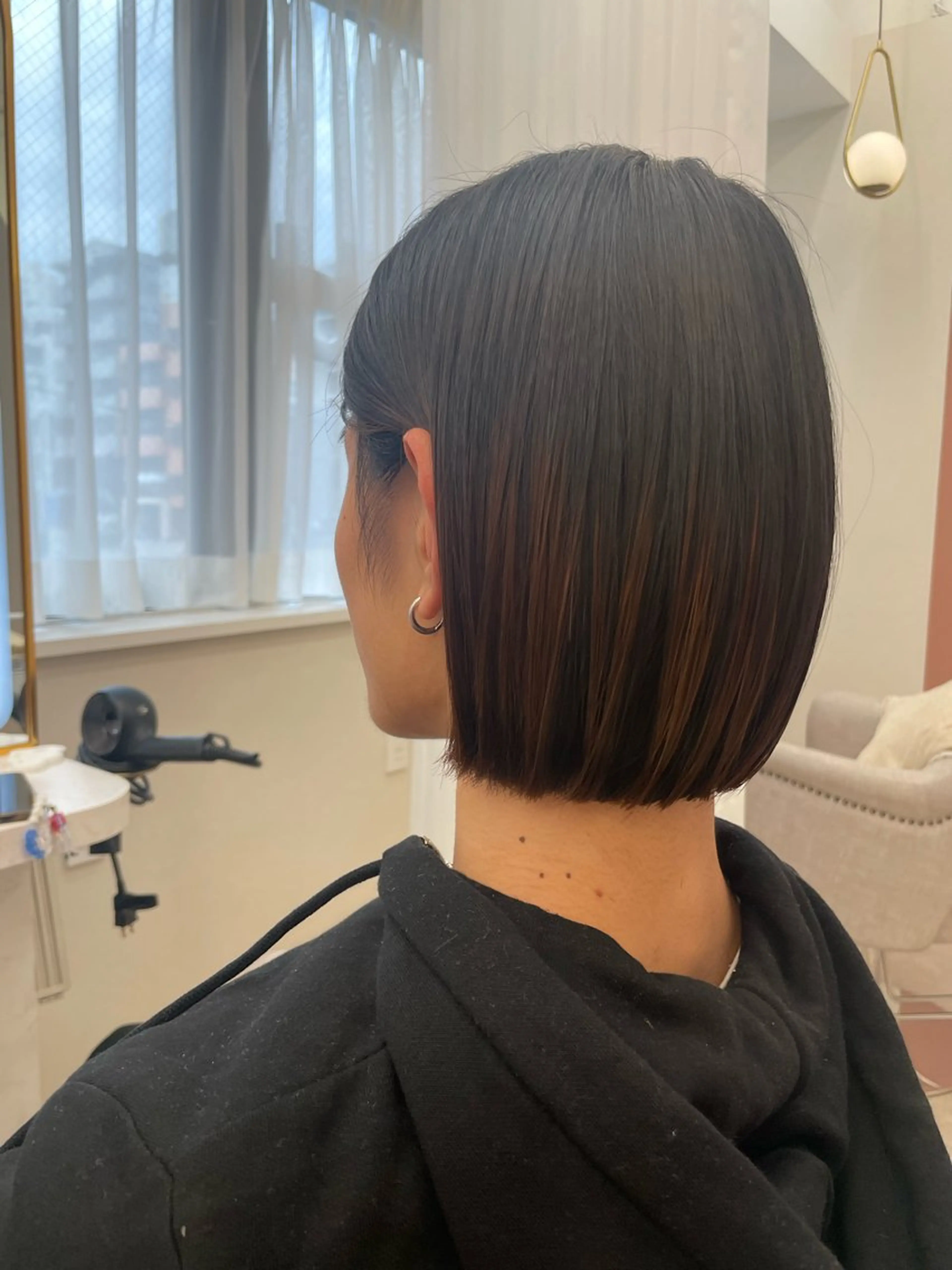 ミディアム ショート・ボブ 中村俊哉のヘアスタイル