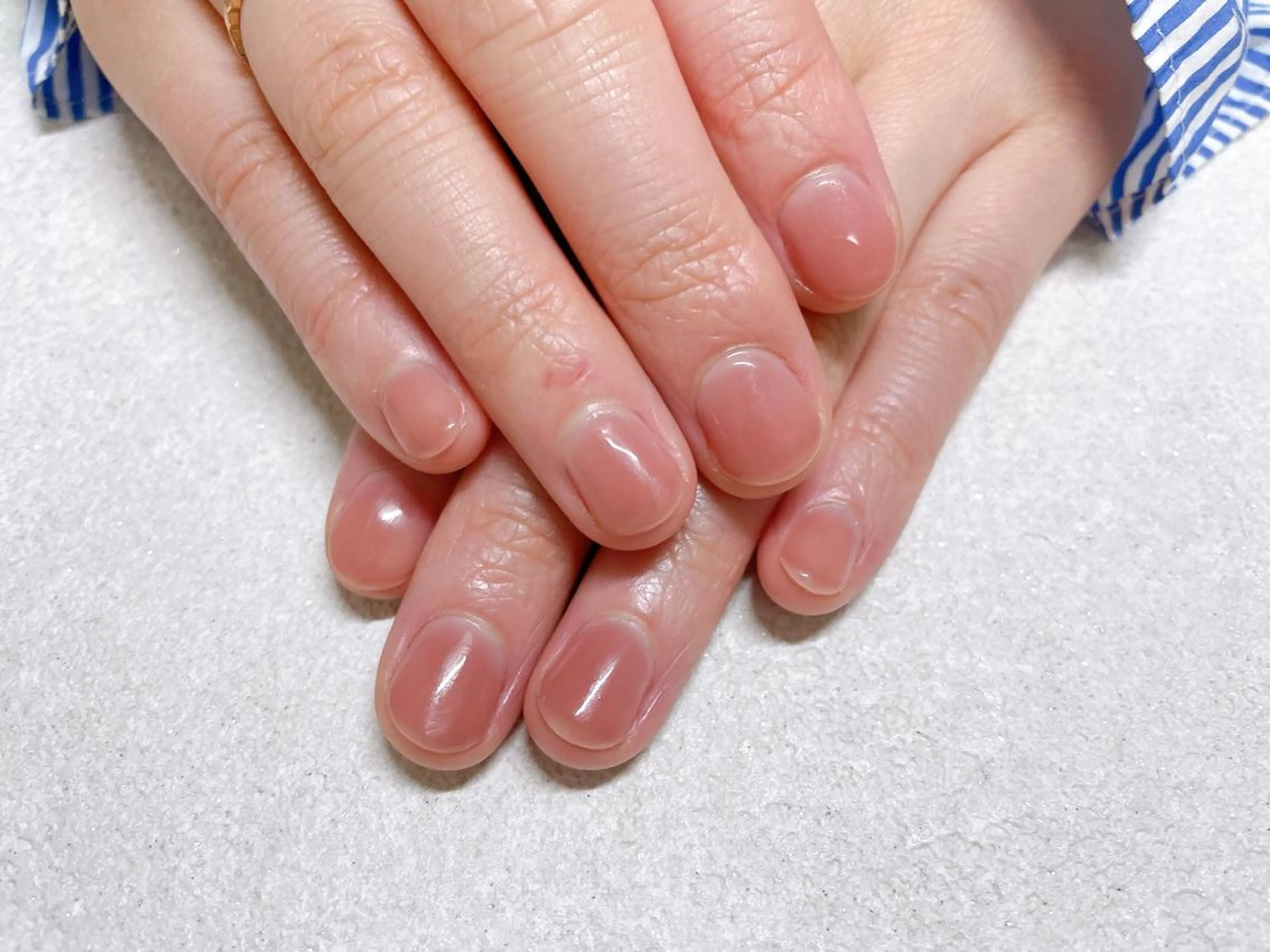 ネイル オーロラネイル フラワーネイル フットネイル フレンチネイル ジェルネイル ハンドネイル mogunail &blowのネイルデザイン