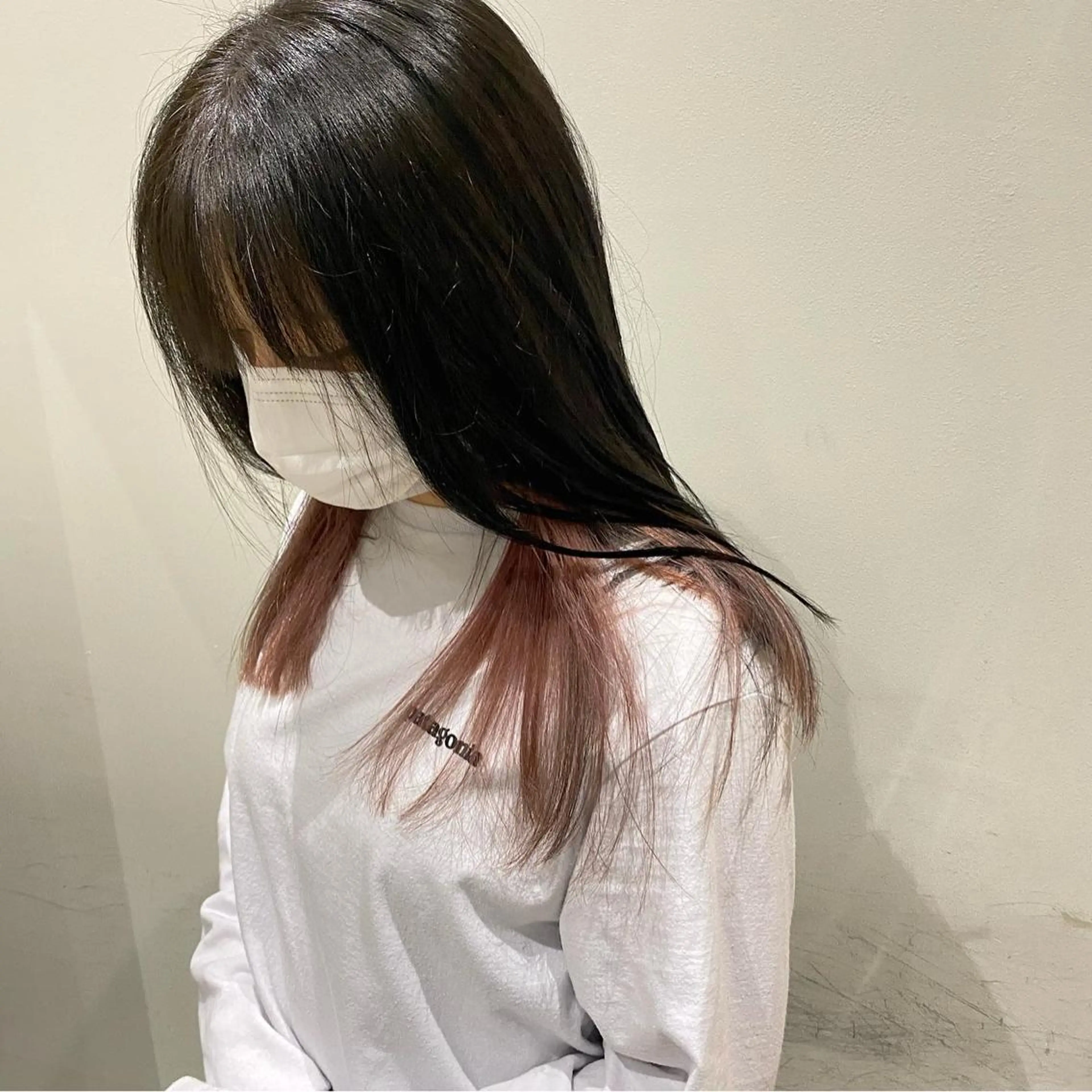 セミロング カラー カット ヘアカラー トリートメント 美髪ストレート 川本雄己のヘアスタイル