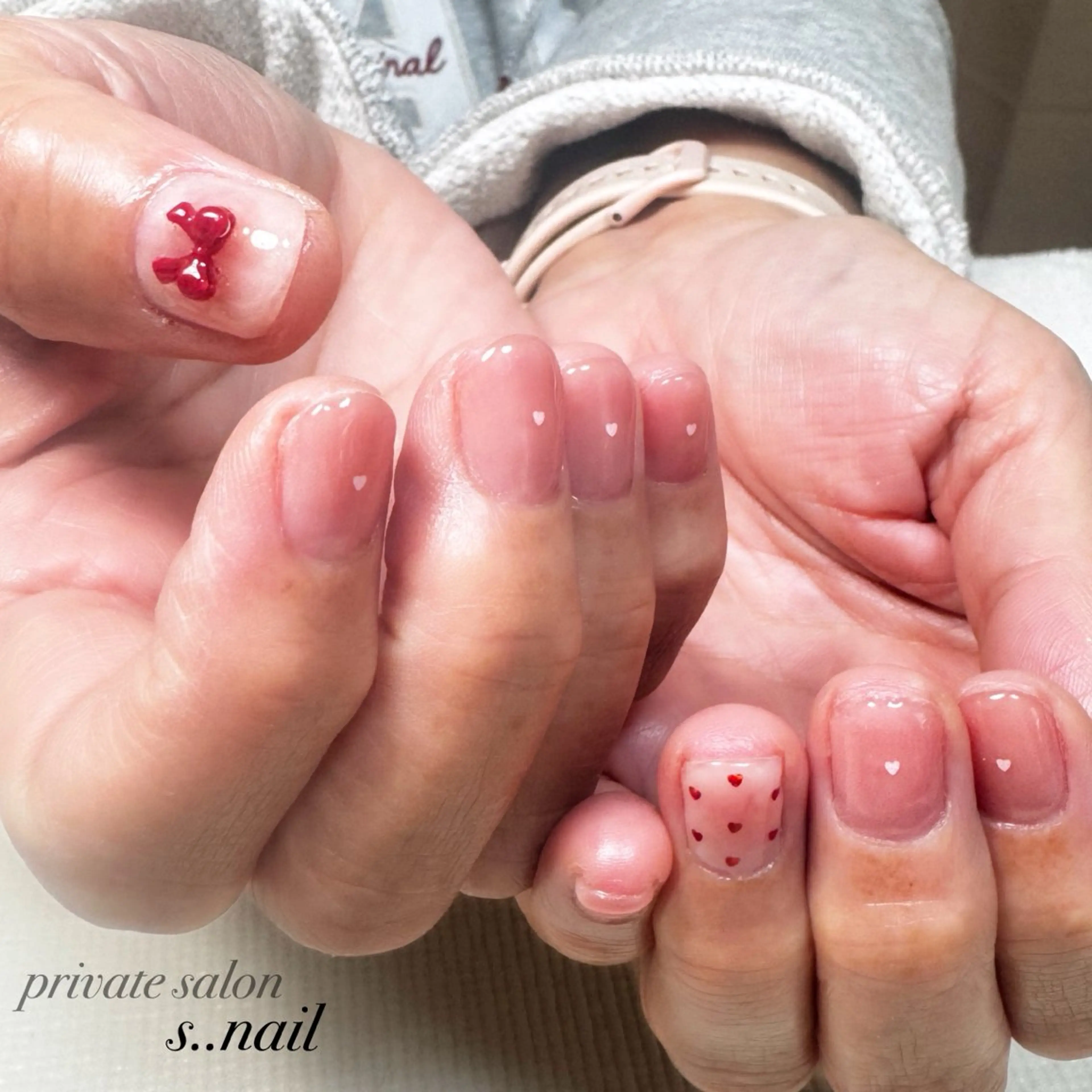 ネイル チークネイル バレンタイン ハンドネイル フットネイル s..nail / MORITAのネイルデザイン