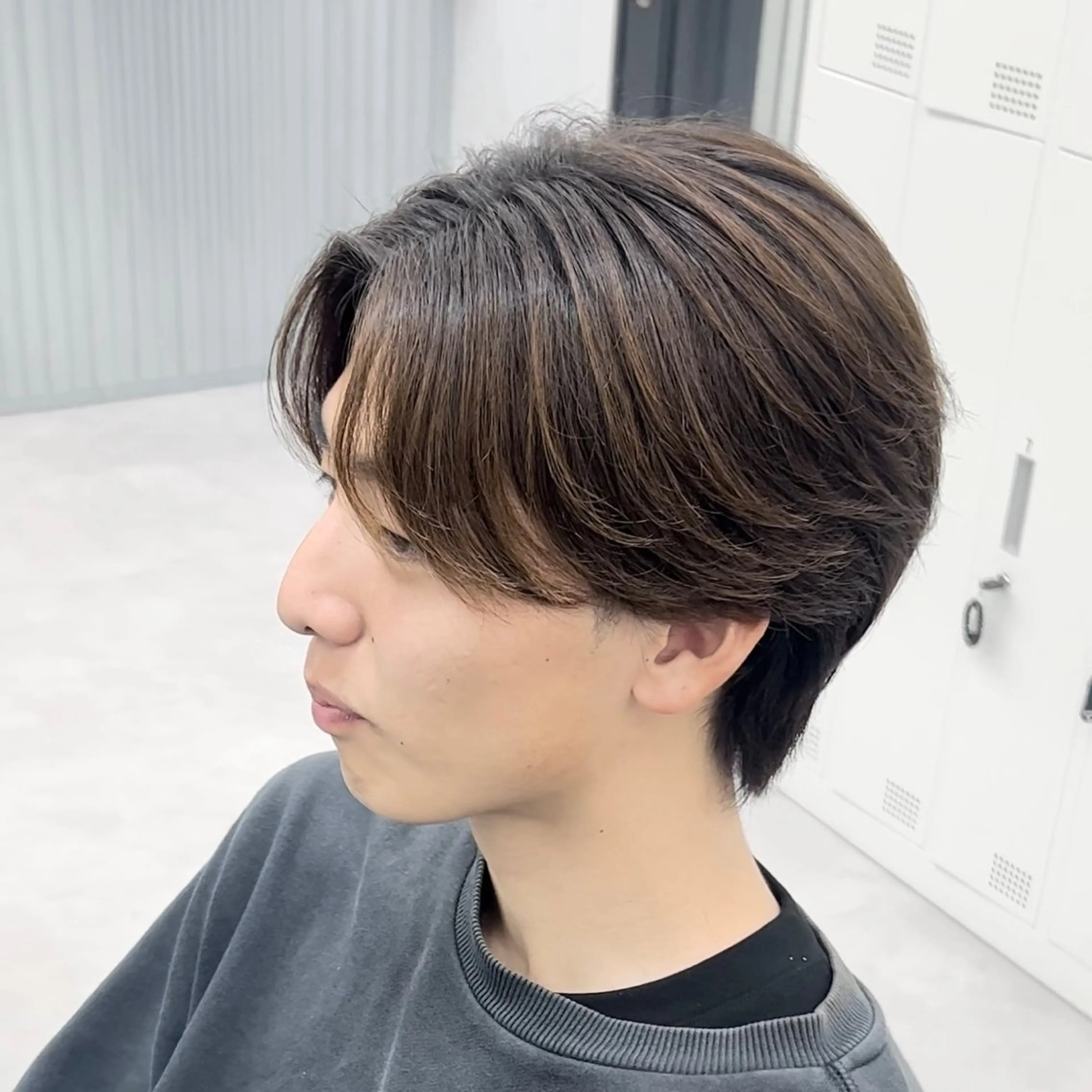 ショート パーマ メンズ カット パーマ ヘアセット 曲がる縮毛矯正 LIBER 　岩名のヘアスタイル