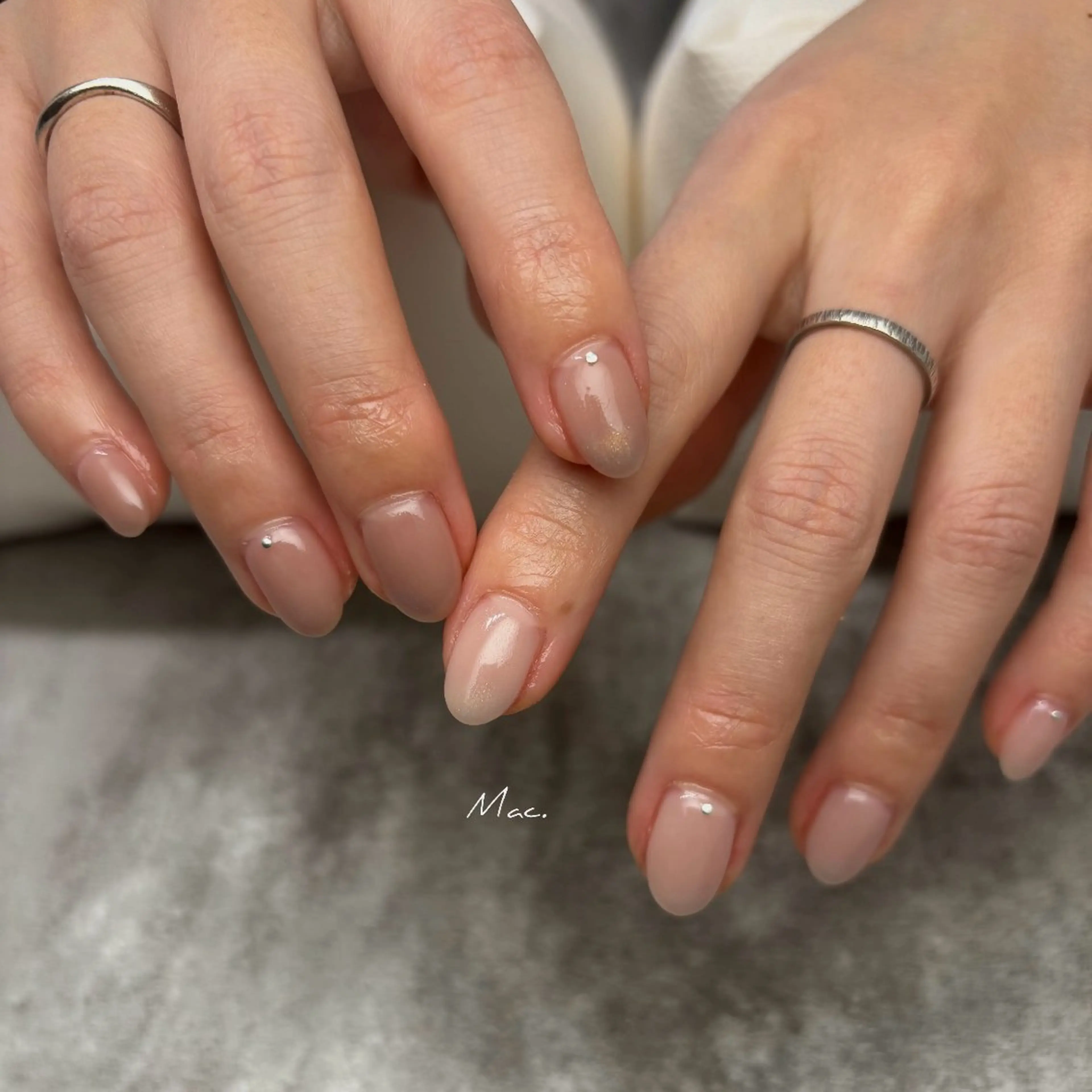 ネイル ハンドネイル atelier mac.のネイルデザイン