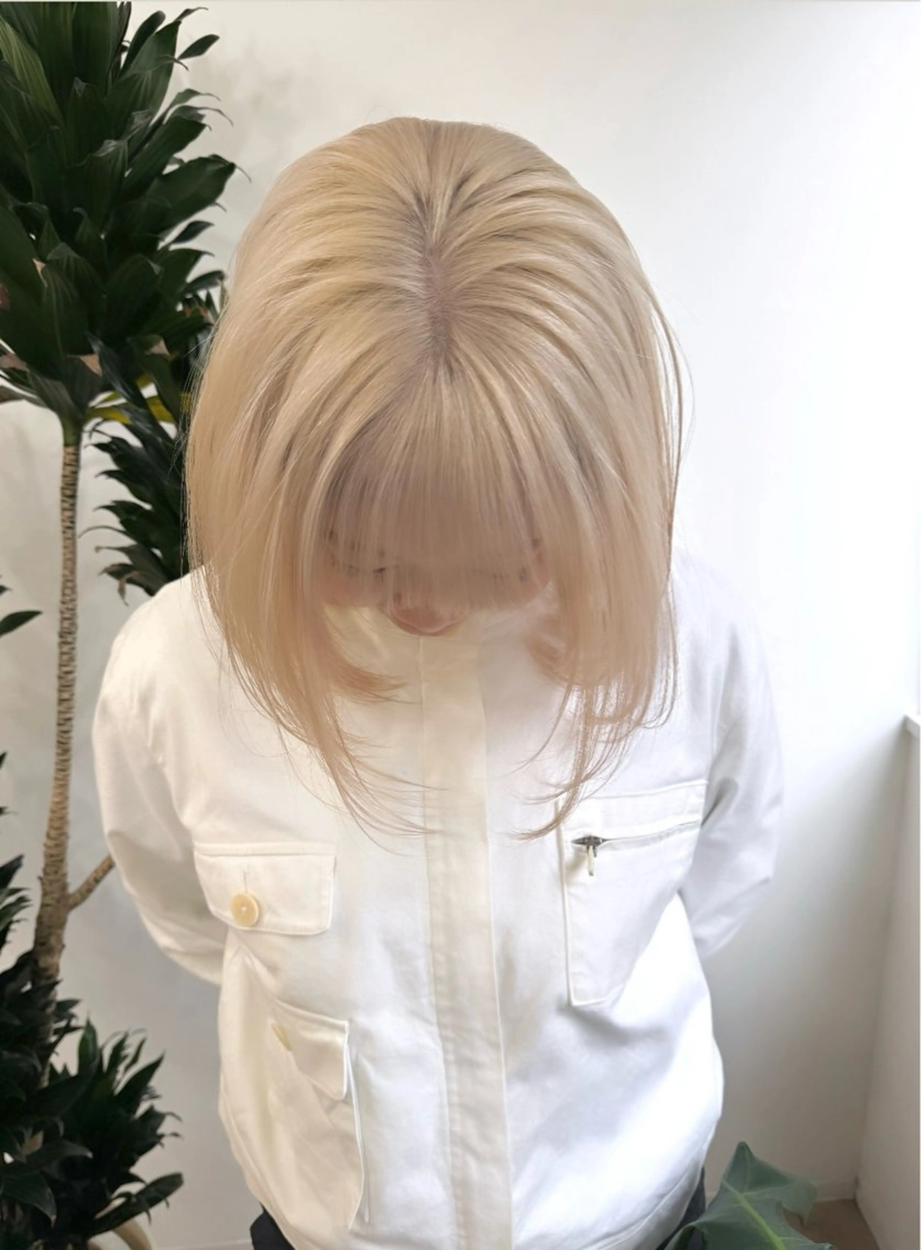 ミディアム カラー アッシュ ベージュカラー ブリーチ ブロンド ブラウンカラー カット ヘアカラー トリートメント nico TOKYO 渋谷所属・ブリーチ　ハイトーン 特化🌈フジタハルキのヘアスタイル