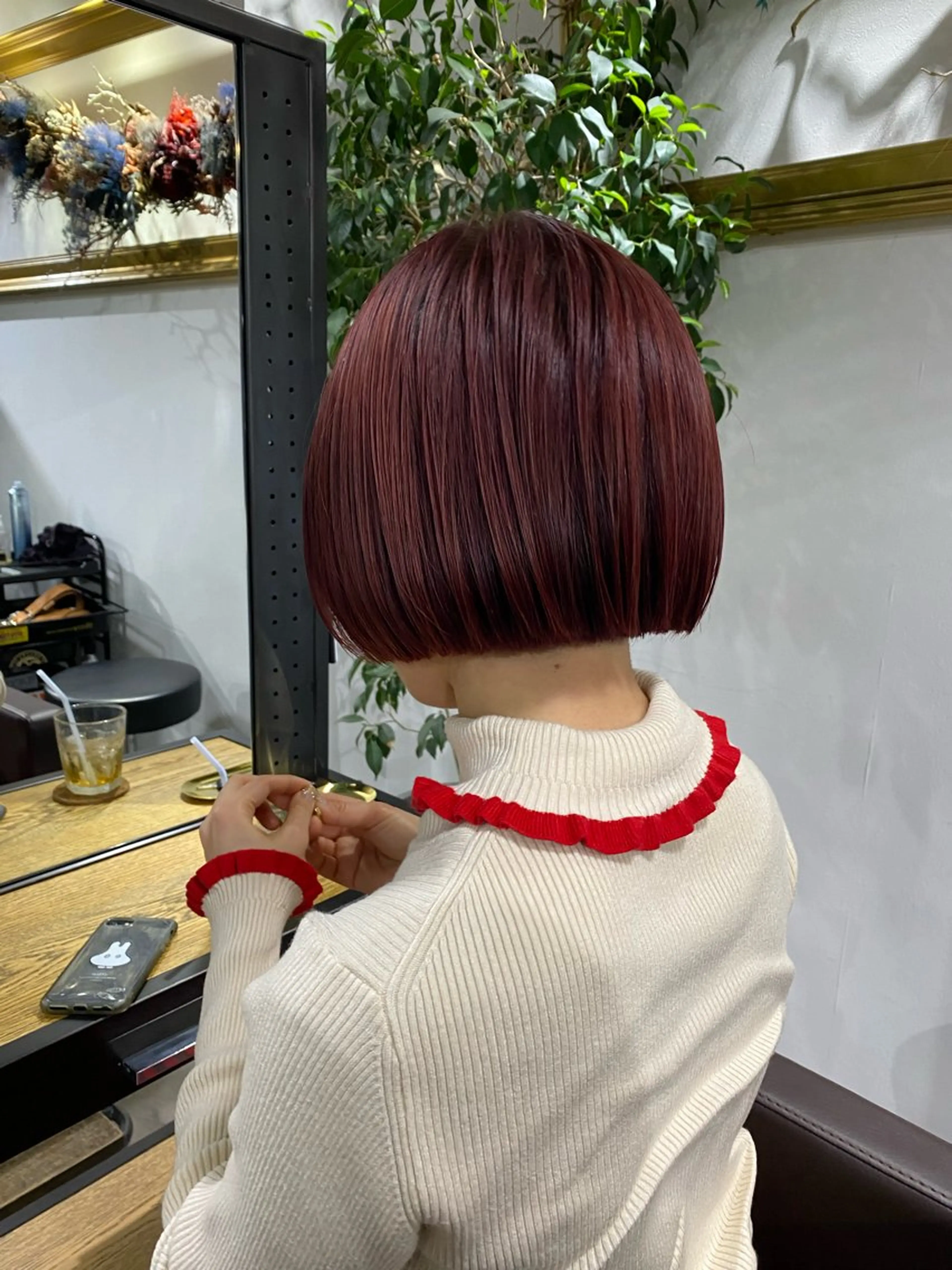 ショート 切りっぱなしボブ ボブ 山影✨バレイヤージュ ハイライト✨メンズ◎のヘアスタイル
