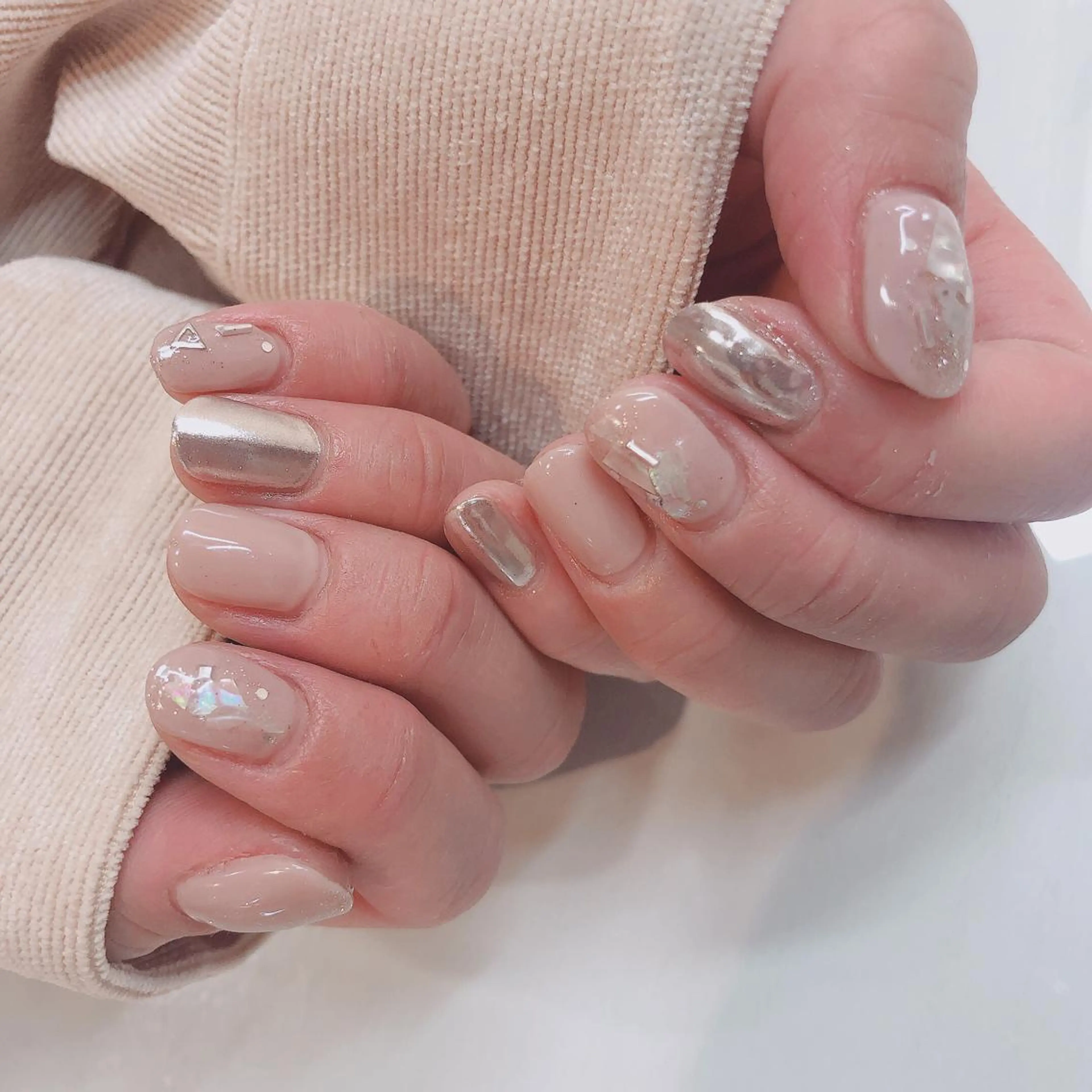 ネイル 原 麻耶のヘアスタイル