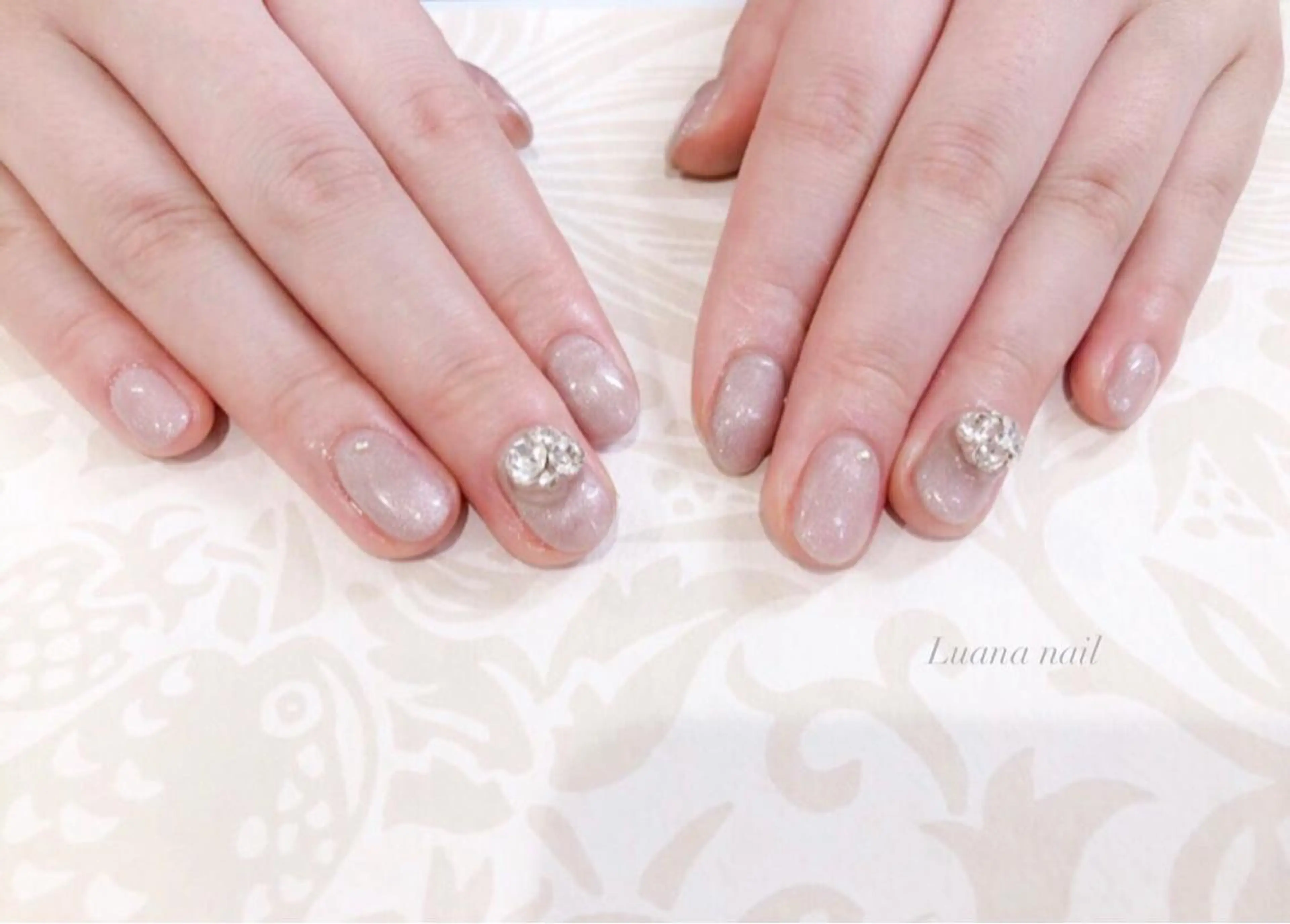 ミディアム キッズ ネイル オフィスネイル ワンカラーネイル シンプルネイル ブライダルネイル Luana nail (ルアナネイル)のネイルデザイン