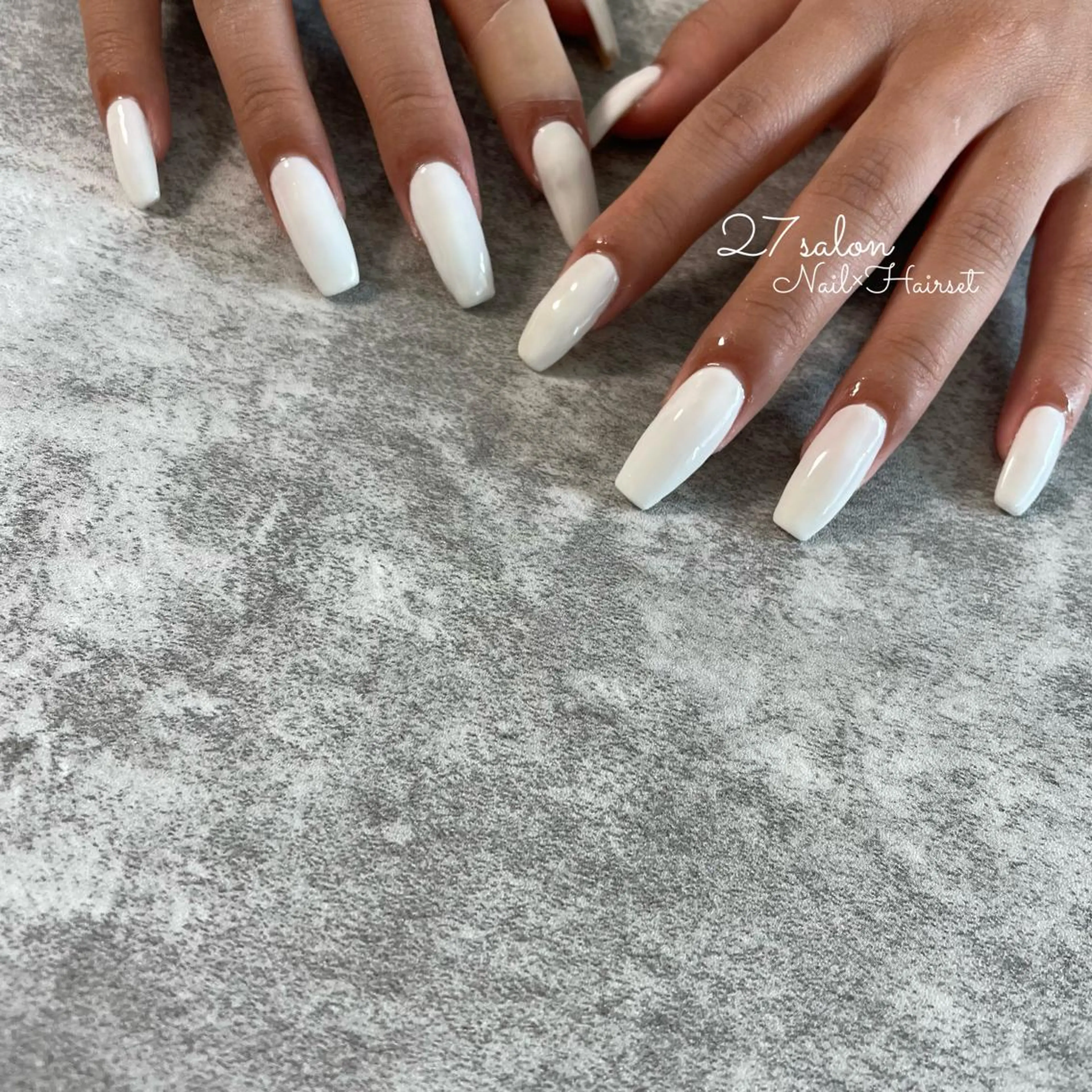 ネイル ホワイト 27salon yuinaのネイルデザイン