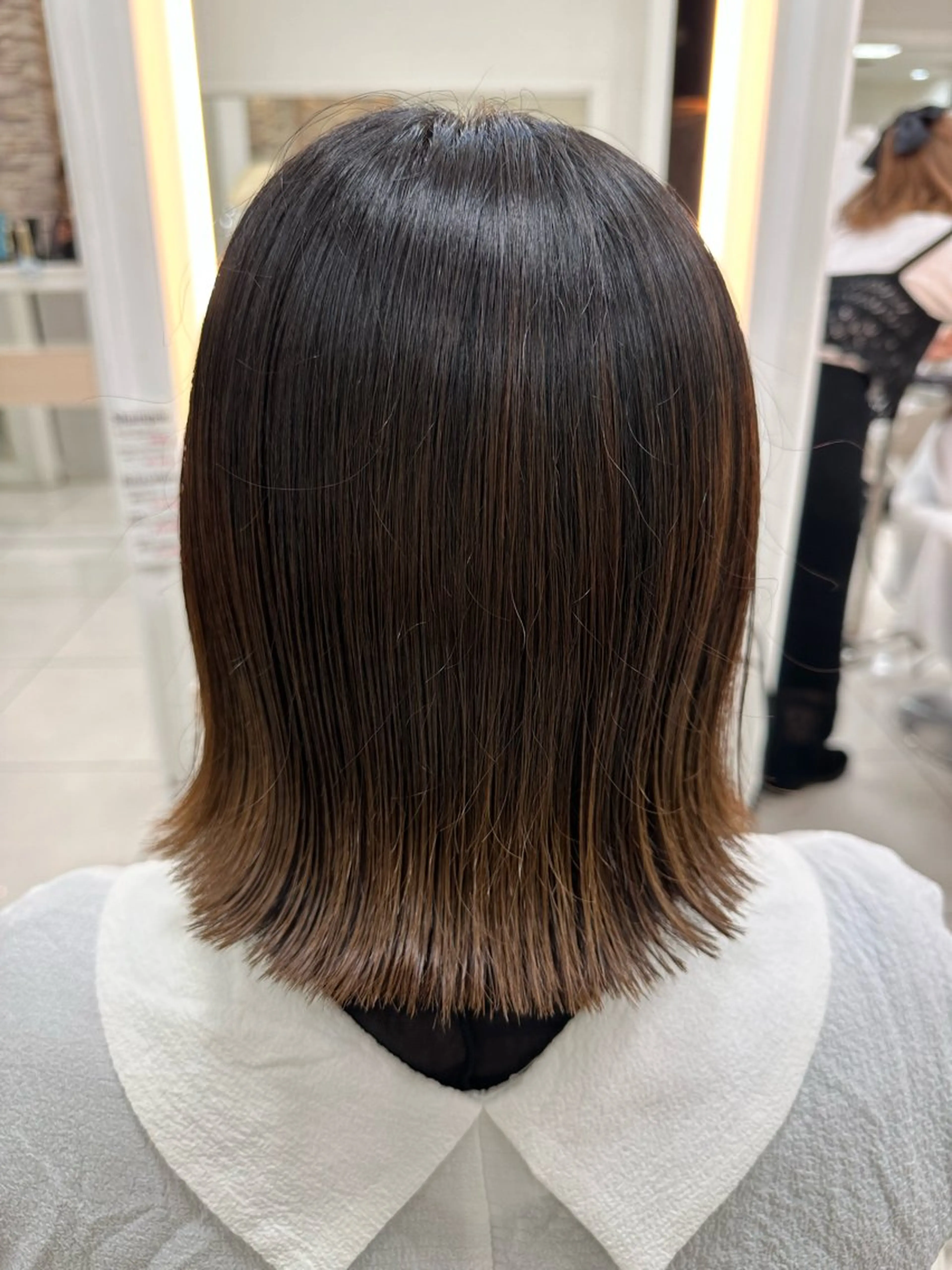 ショート 切りっぱなしボブ ボブ カット 伊佐 愛のヘアスタイル