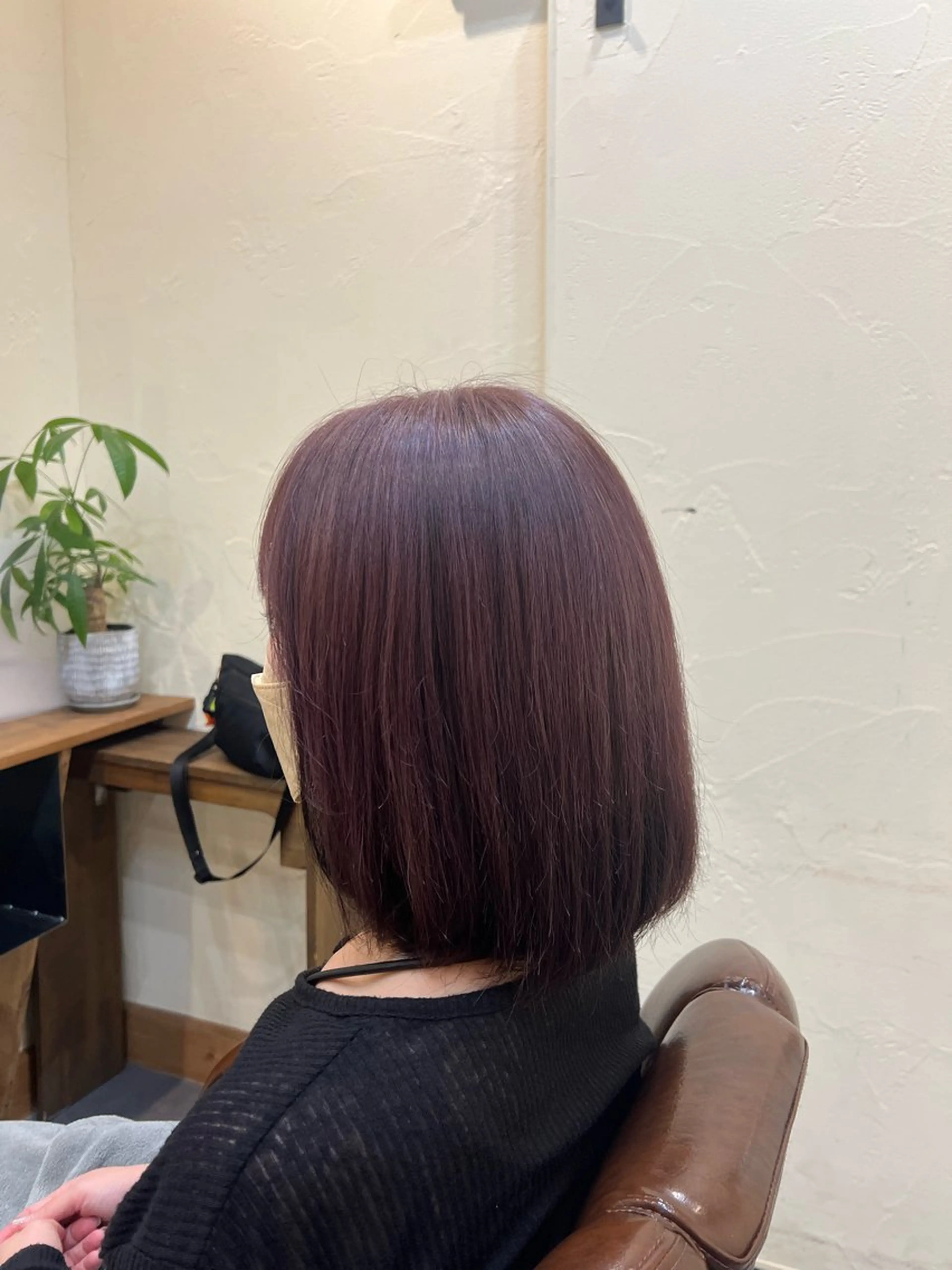 ショート カラー 黒髪 ブリーチ ピンクカラー ピンクパープル パープルカラー 石黒 理々花のヘアスタイル