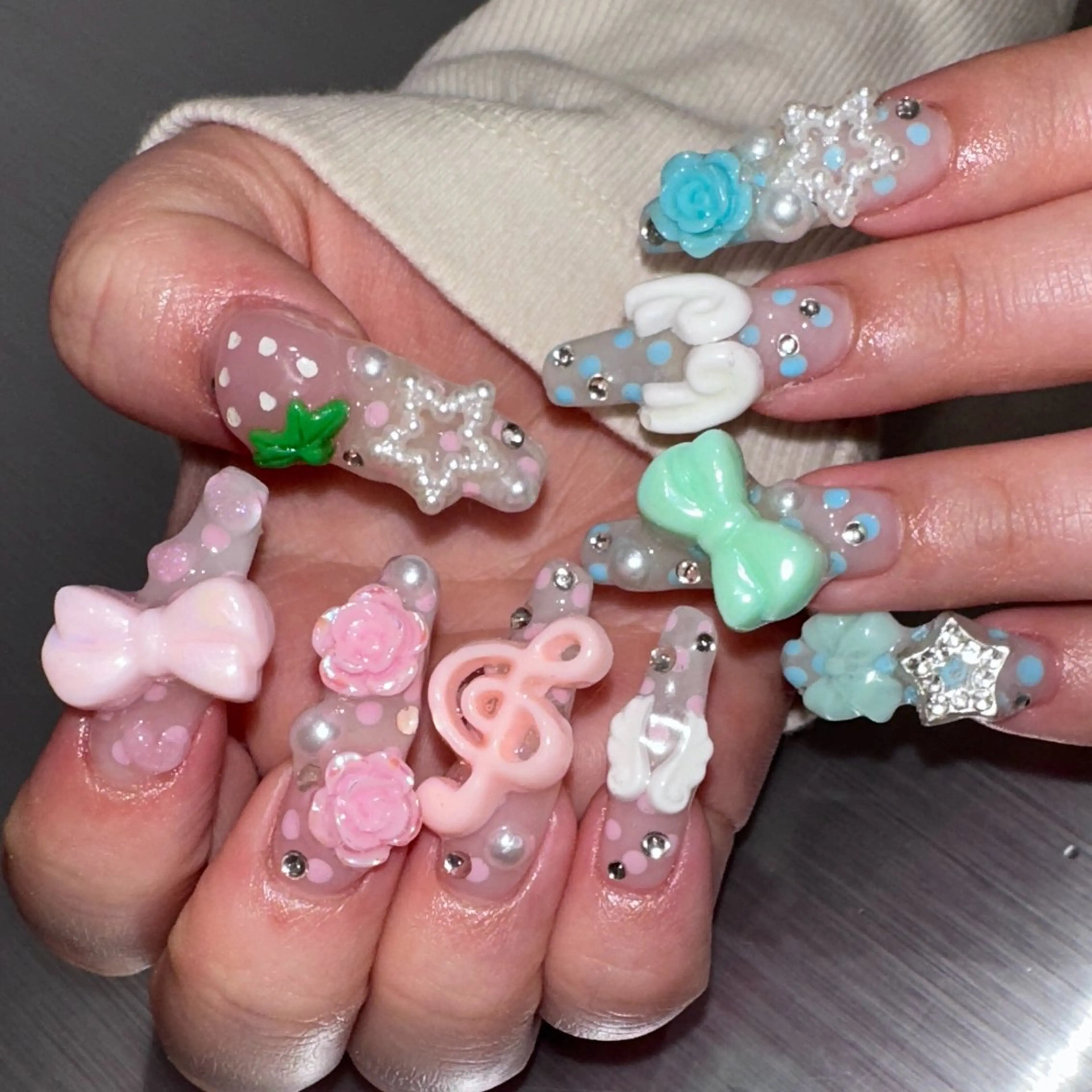 ネイル ハンドネイル 🎶個性派ネイル💅 /Komachi❤️のマツエク・マツパデザイン