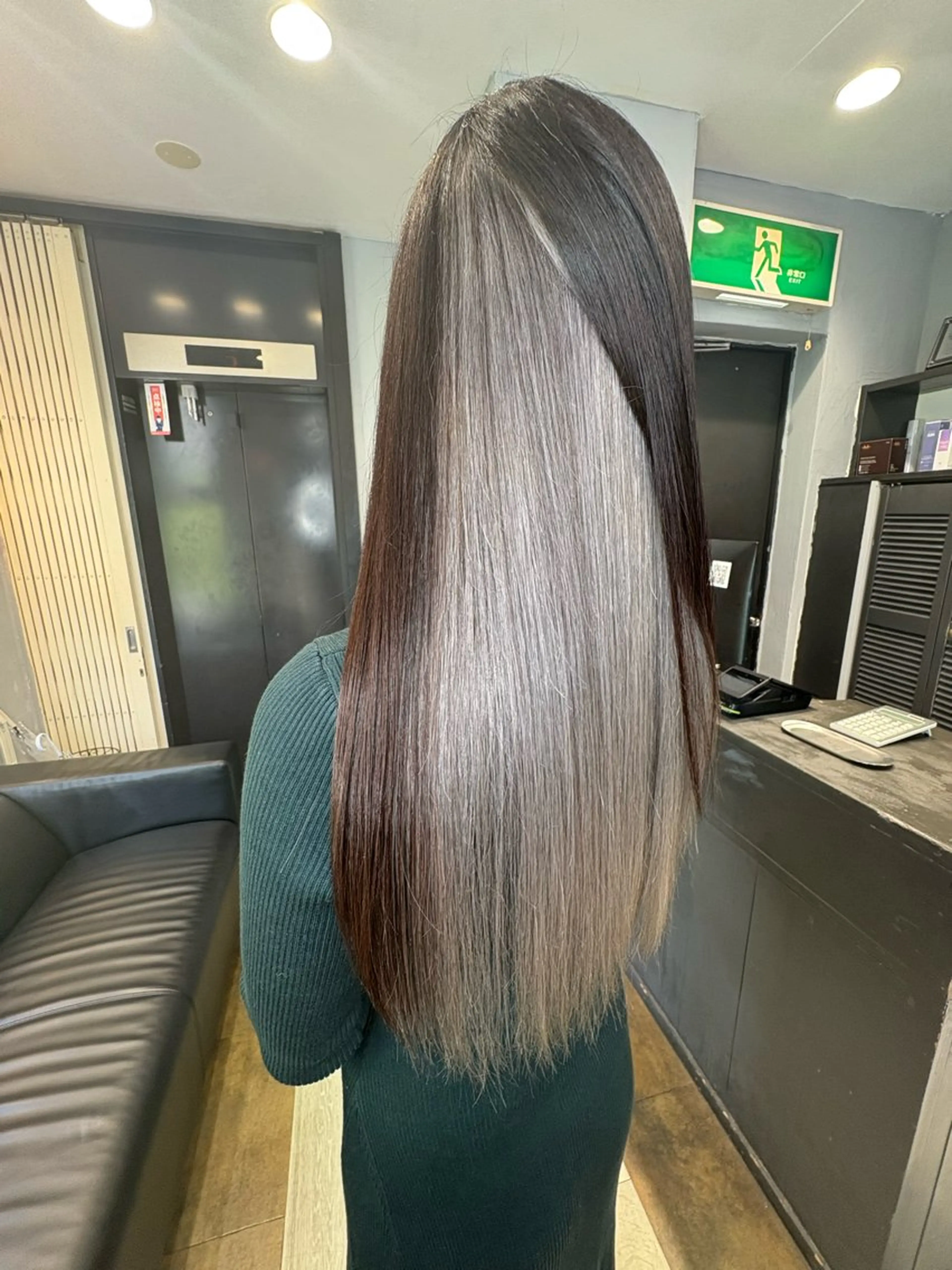 セミロング ヘアカラー GISEL 筑紫野店のヘアスタイル