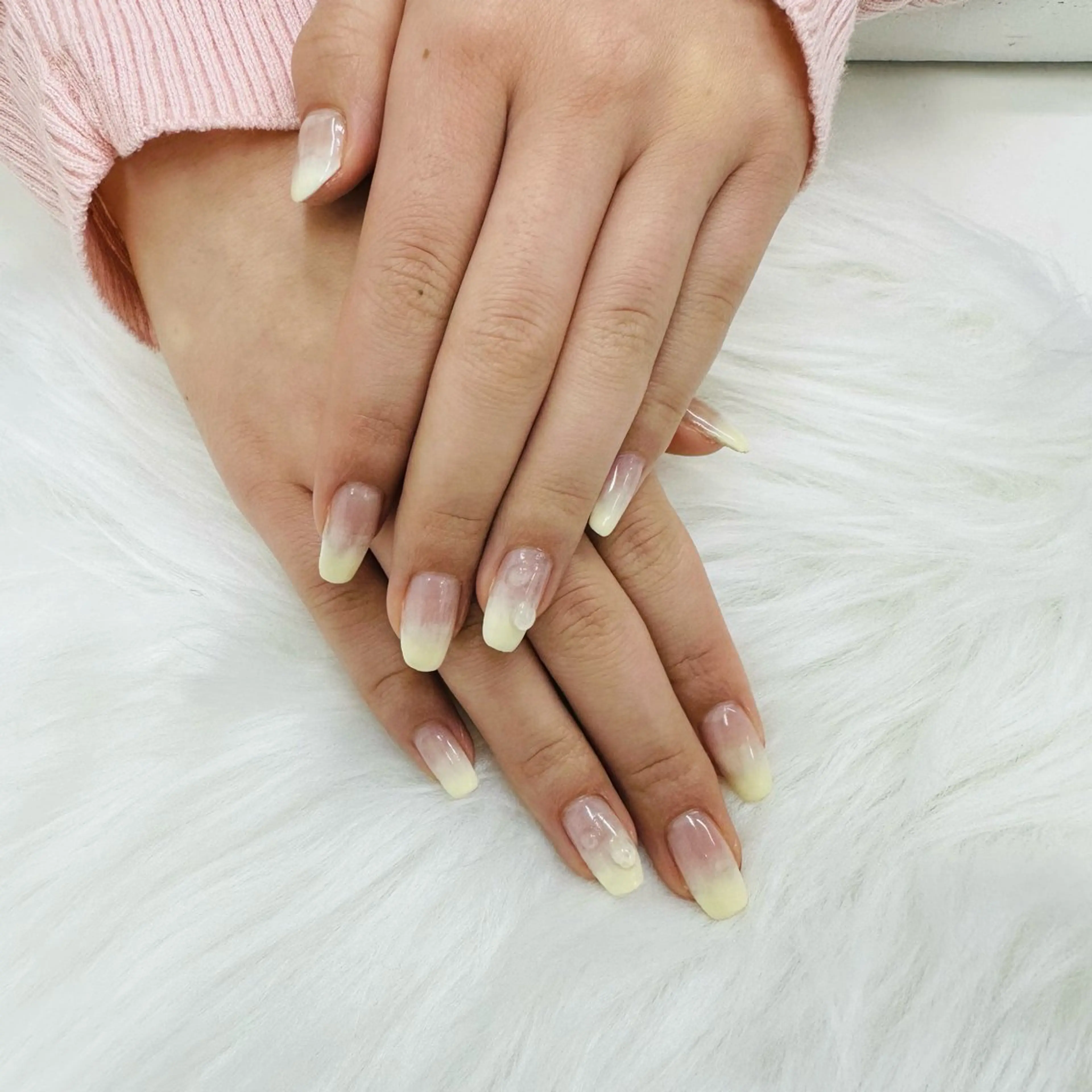 ネイル アートネイル パステルネイル 春ネイル 黄色 セプトネイル INUIのネイルデザイン